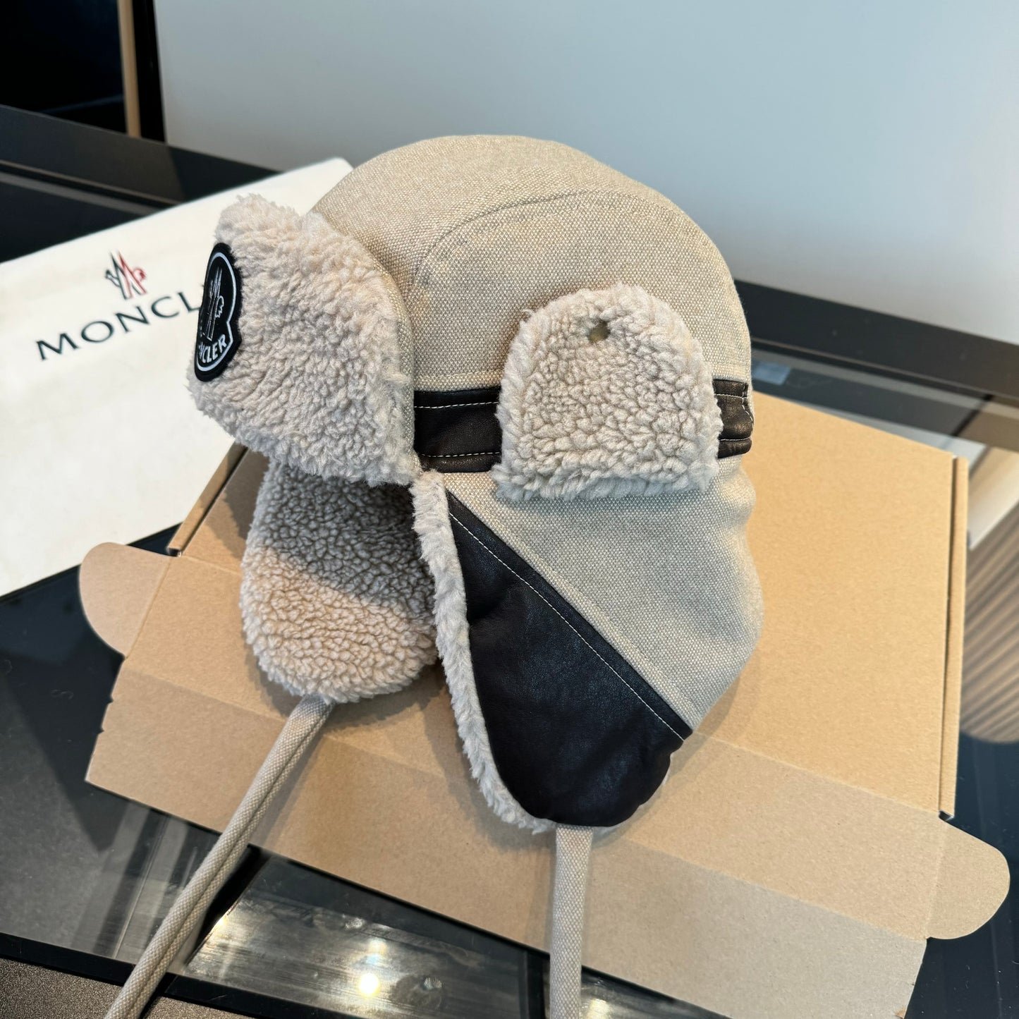 Moncler-新款護耳帽 秋冬單品
