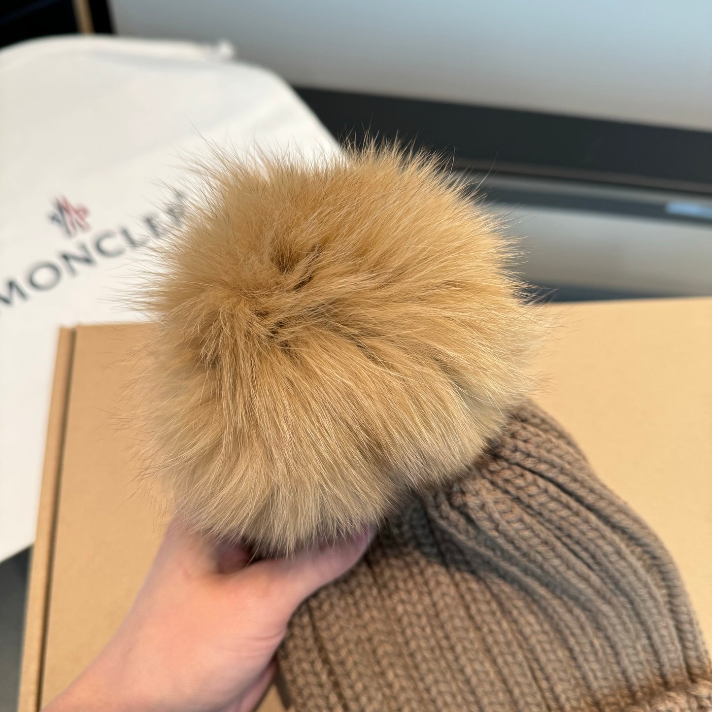 Moncler-新款毛線帽 跑量款-棕色