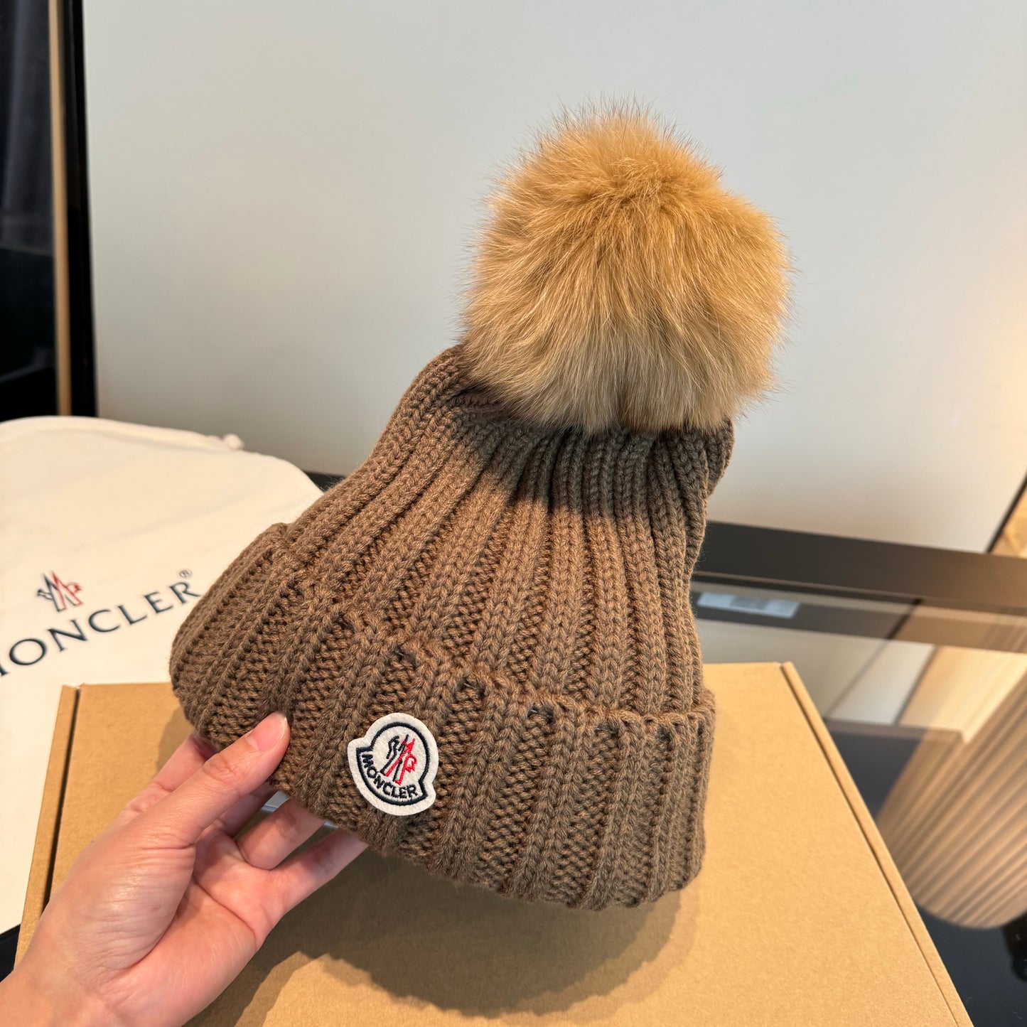 Moncler-新款毛線帽 跑量款-棕色