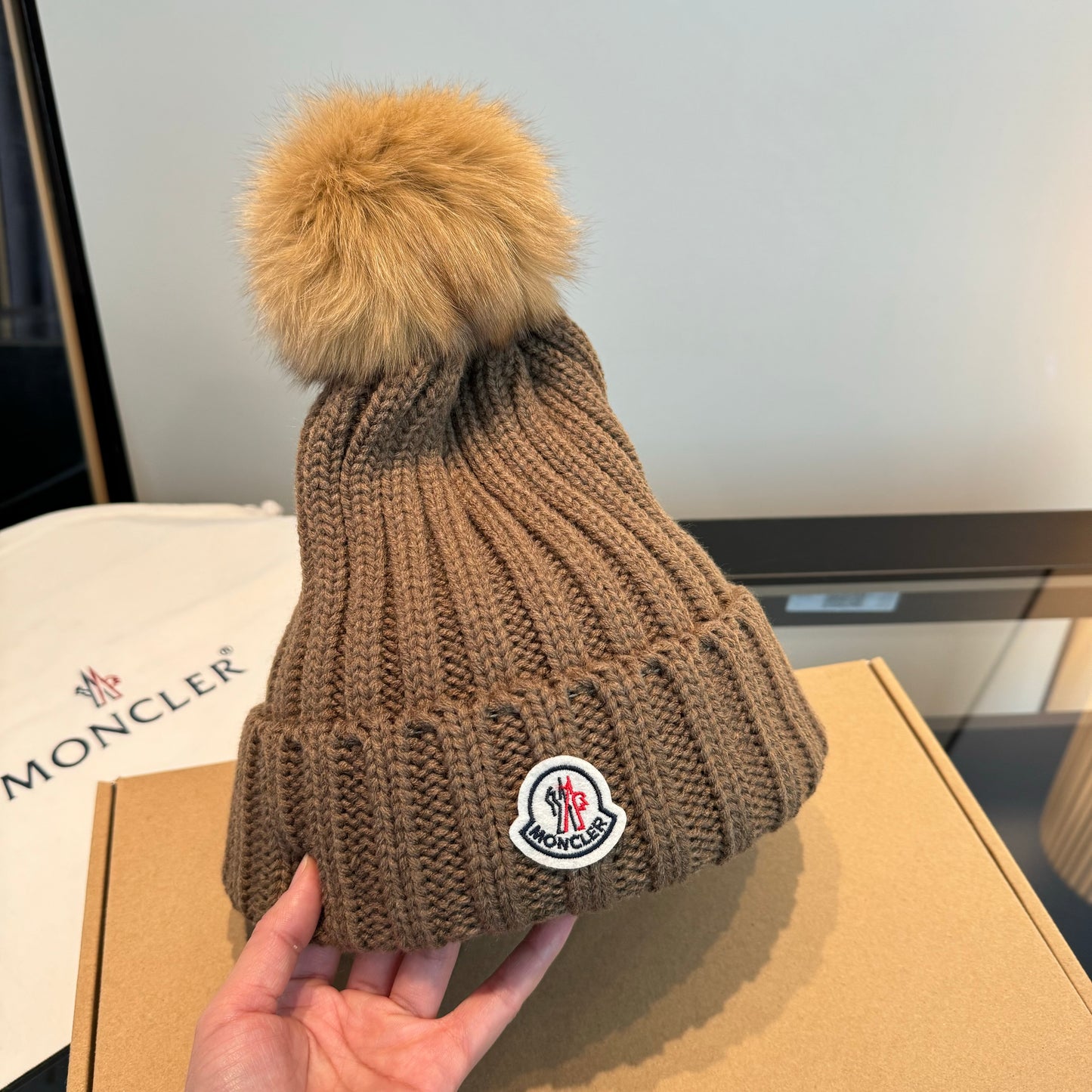 Moncler-新款毛線帽 跑量款-棕色