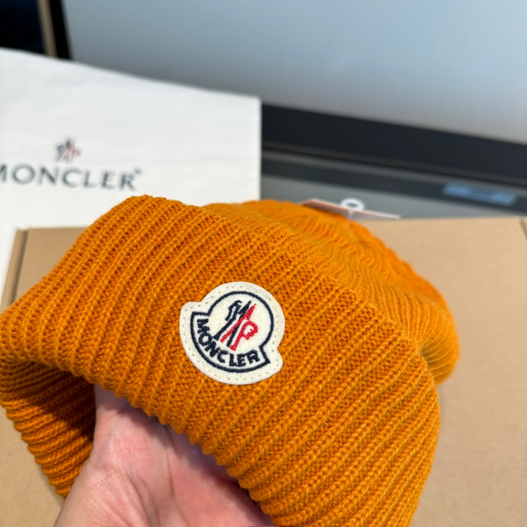 Moncler-毛線帽 經典百搭款
