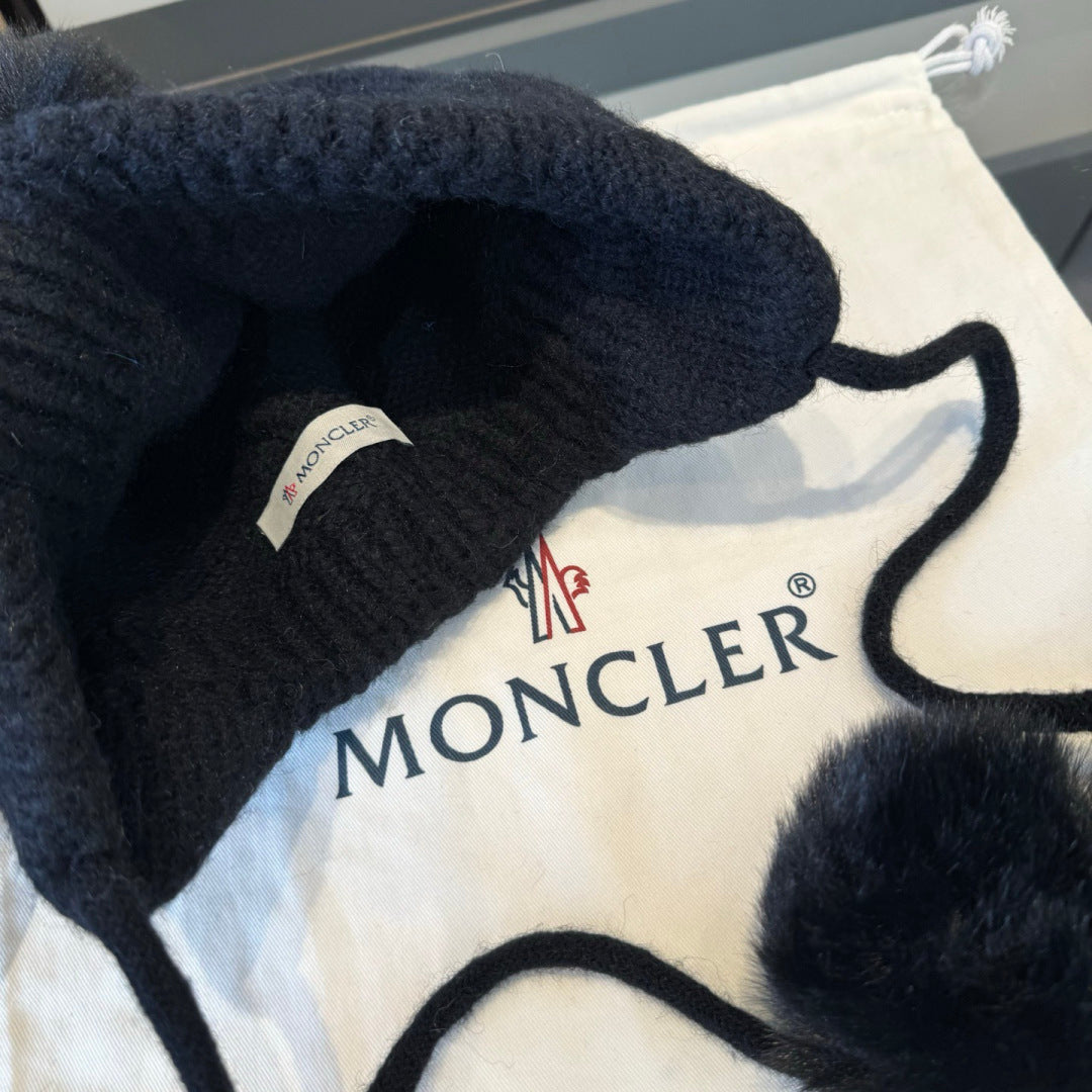 Moncler-新款護耳帽-黑色