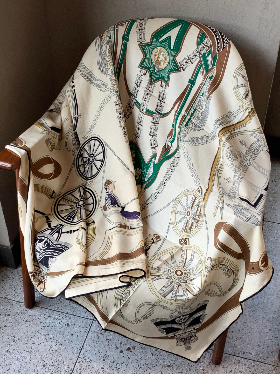 小愛款-雙面同色羊絨方巾 140cm*140