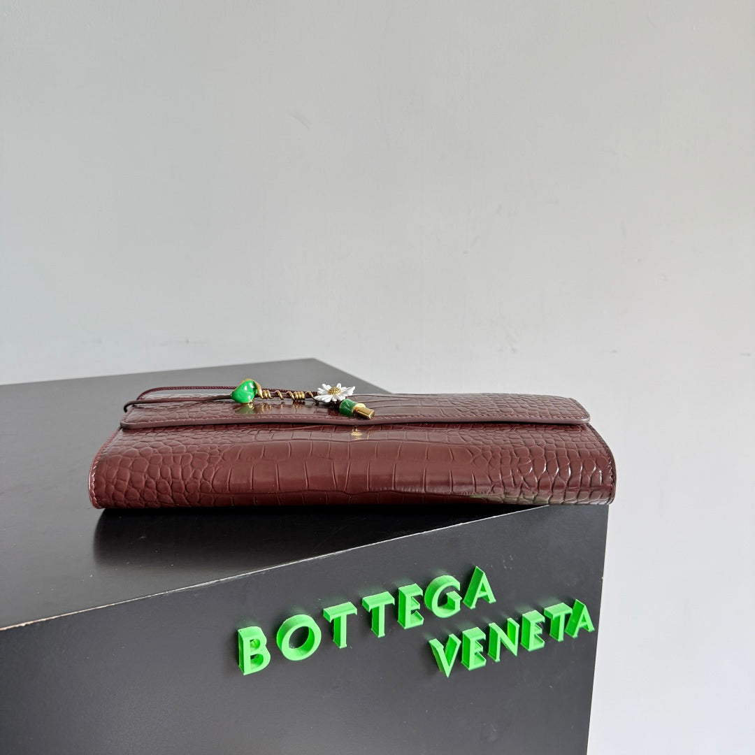 B編織- Veneta小雛菊手拿包 酒紅