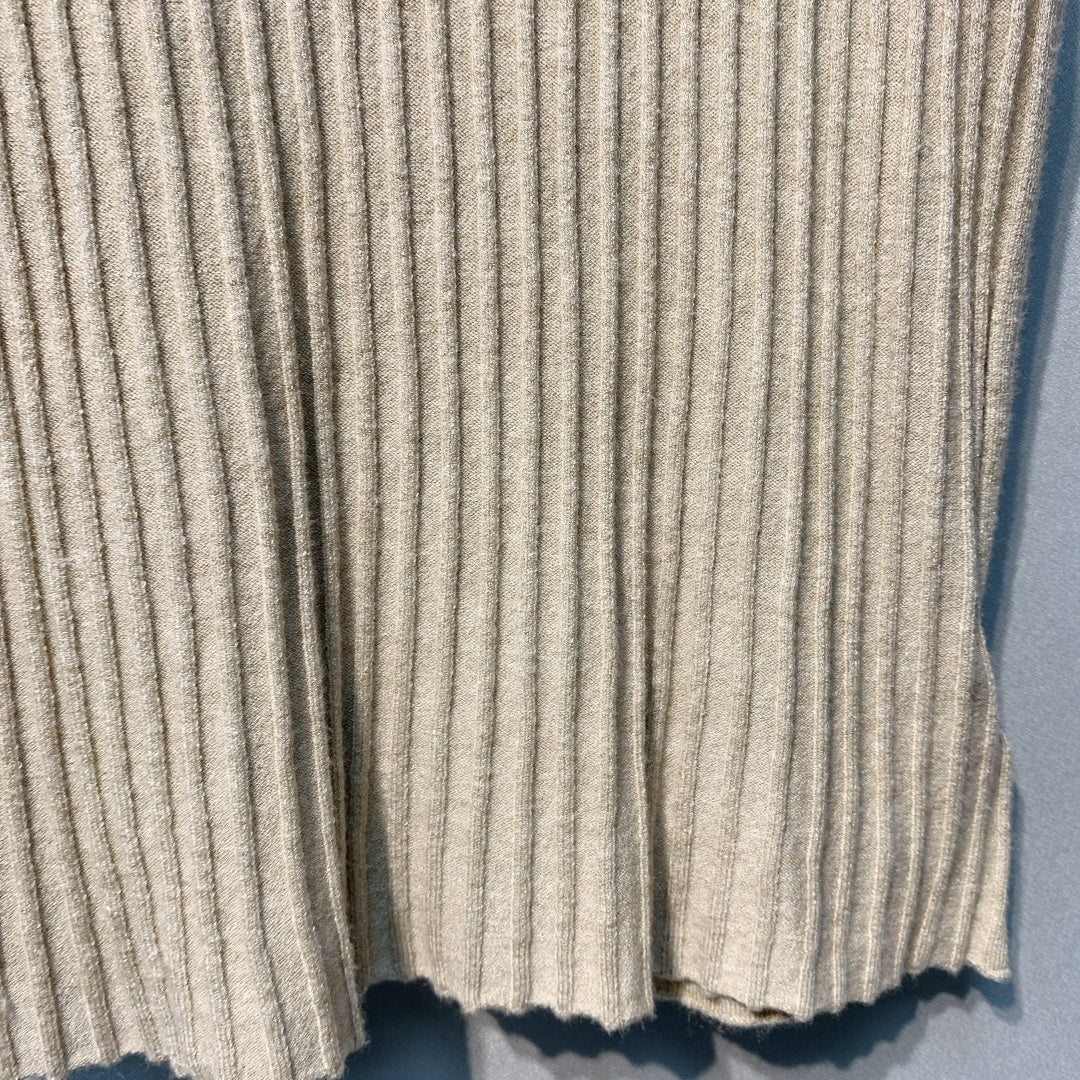 迪D家-圓領刺繡小菇百搭背心 卡其