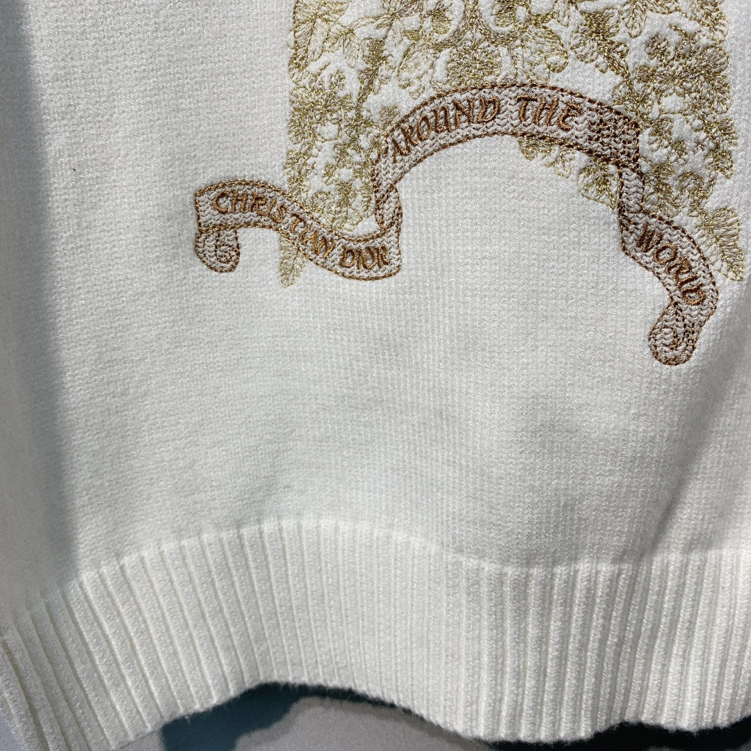 迪D家-圓領刺繡幸運星短袖上衣 白色