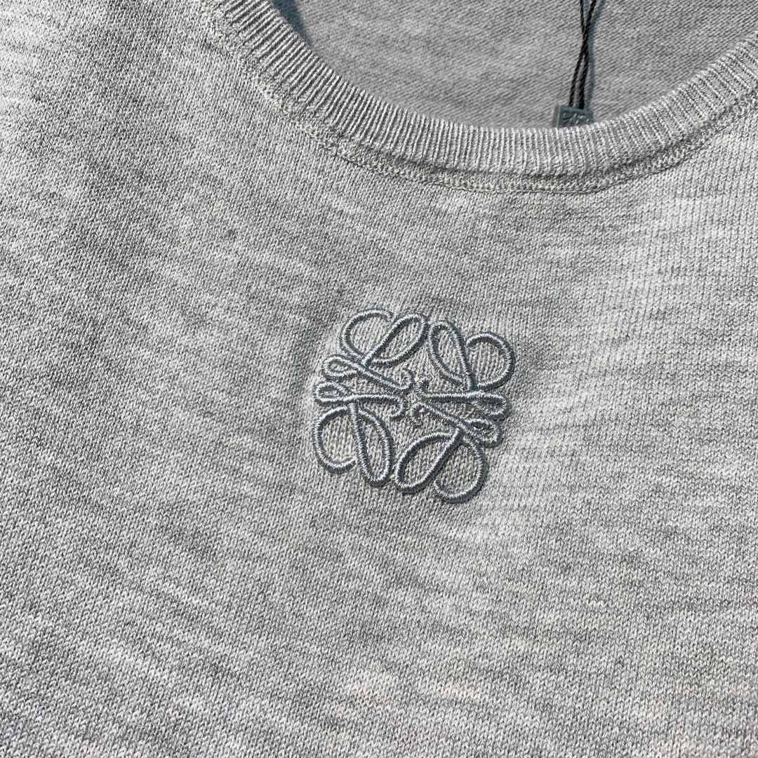 羅L家-2026SS灰色刺繡短袖T卹