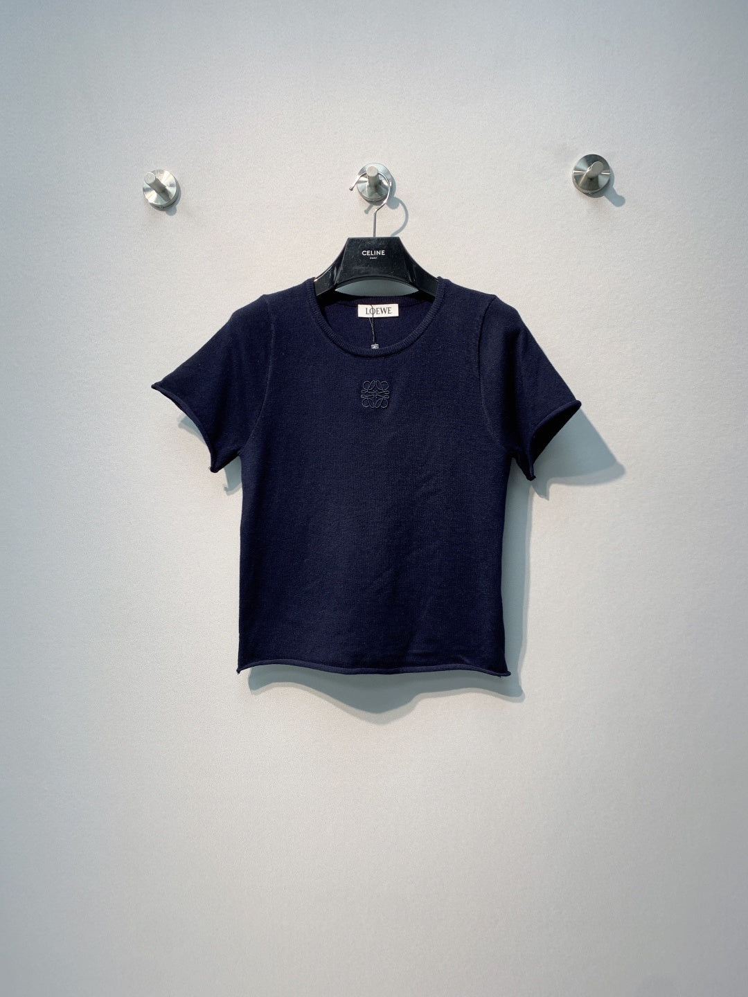 羅L家-2026SS藏青色刺繡短袖T卹