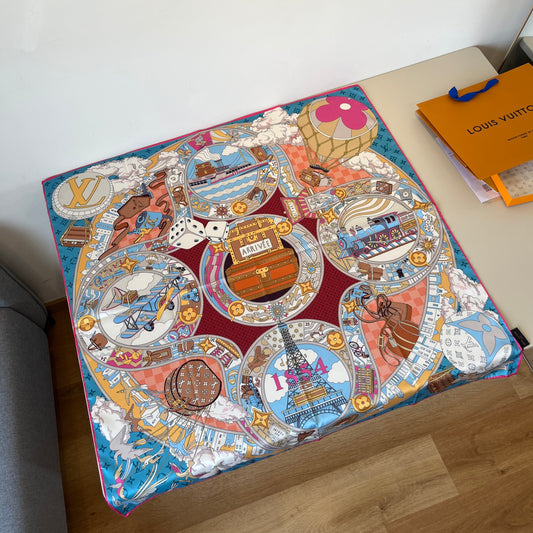 路L家-Journey 方巾 90 x 90 桑蠶絲