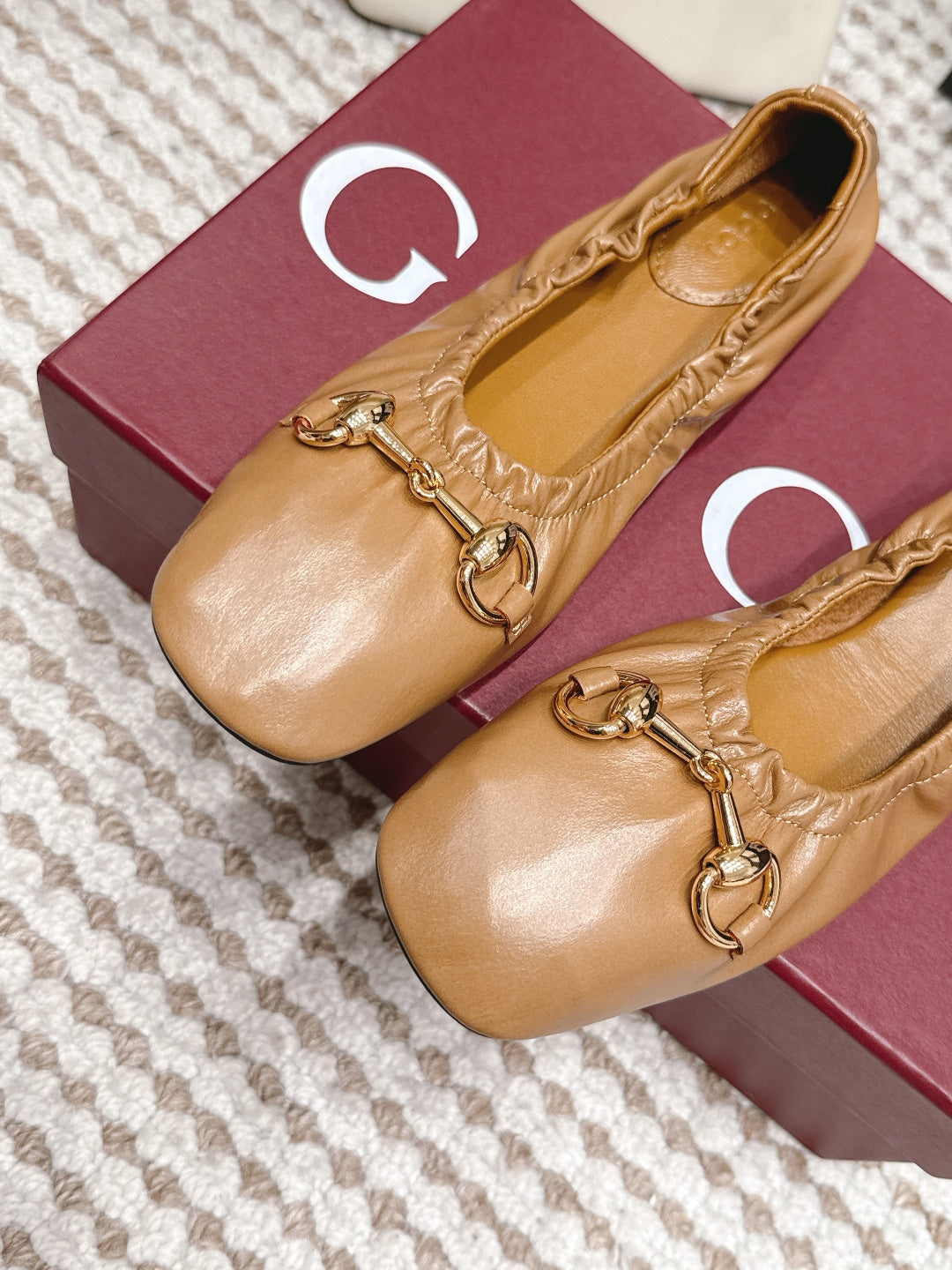 古G家-26拉皺平底單鞋 黃棕
