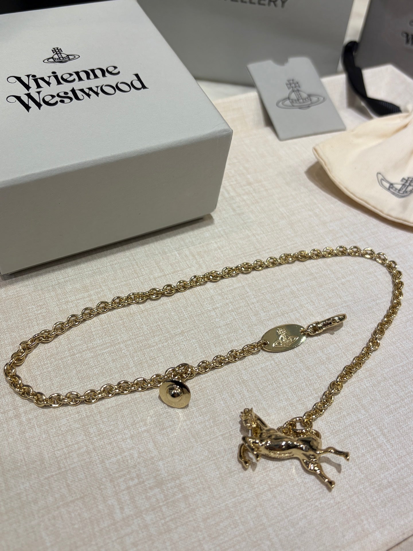 Vivienne westwood-項鍊20260615