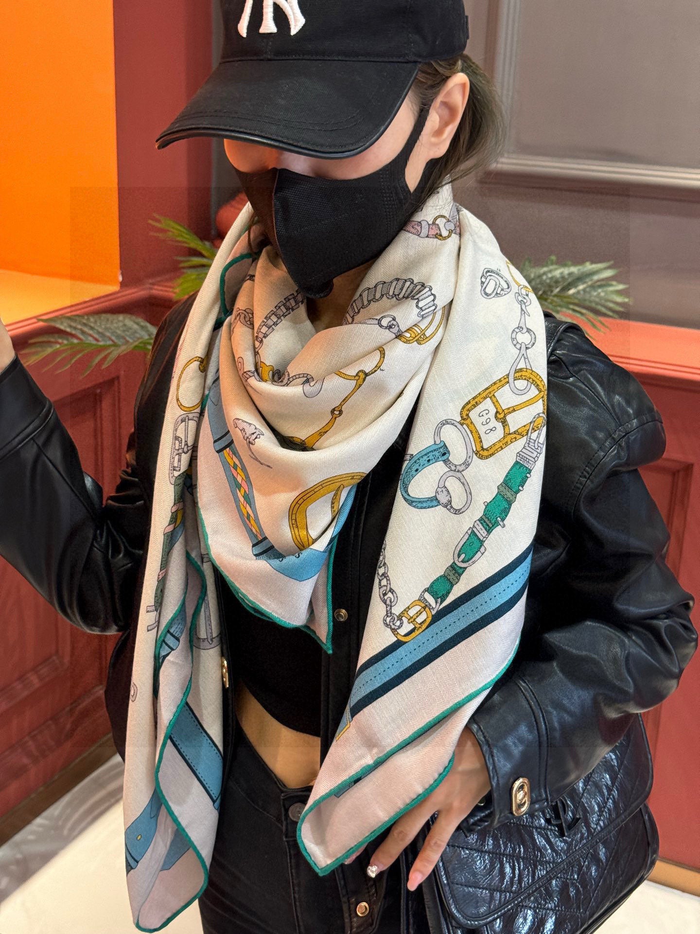 小愛款-雙面同色羊絨方巾 140cm*140cm