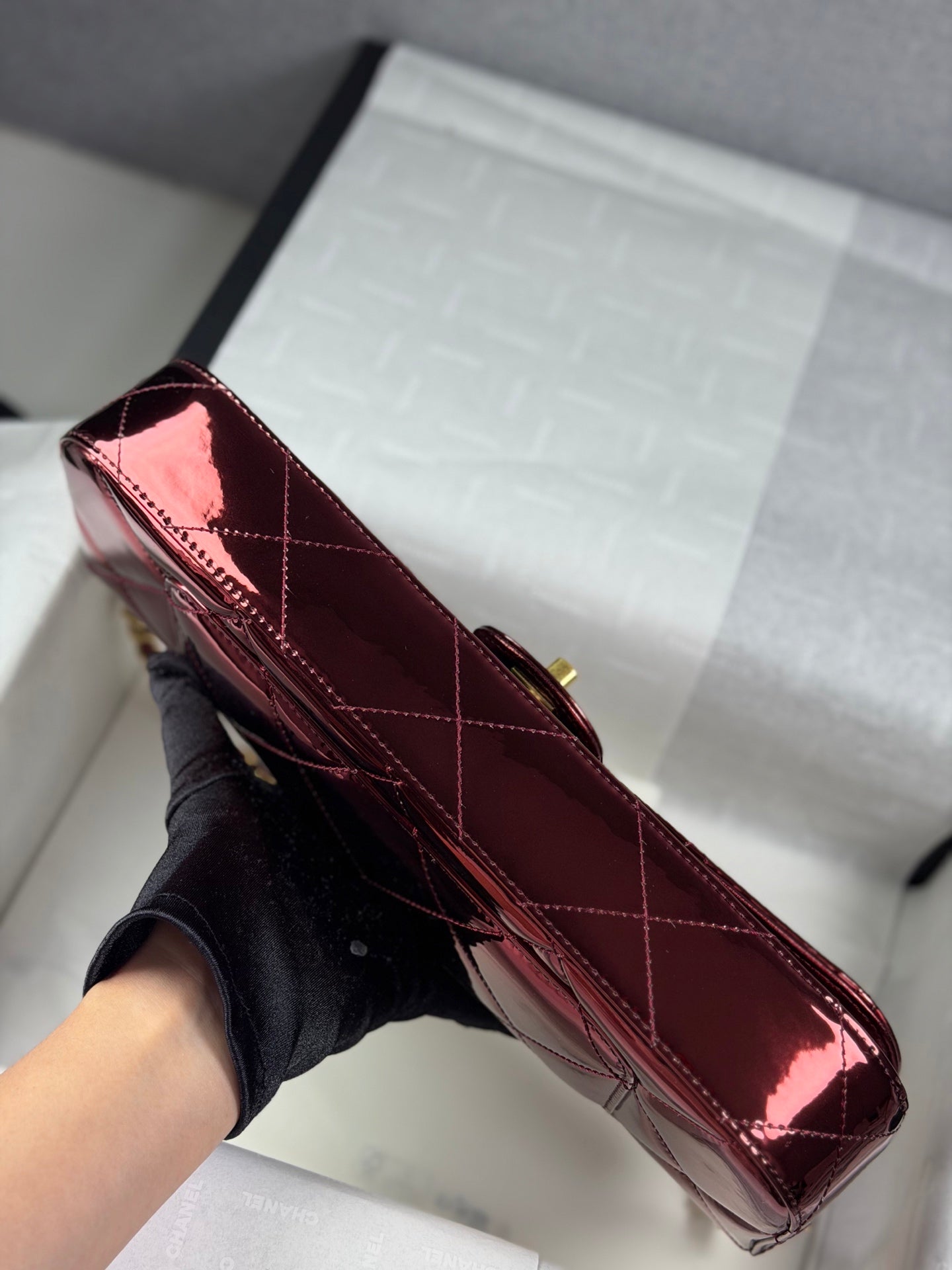 小香家-25k秀場款 酒紅漆皮手柄法棍包