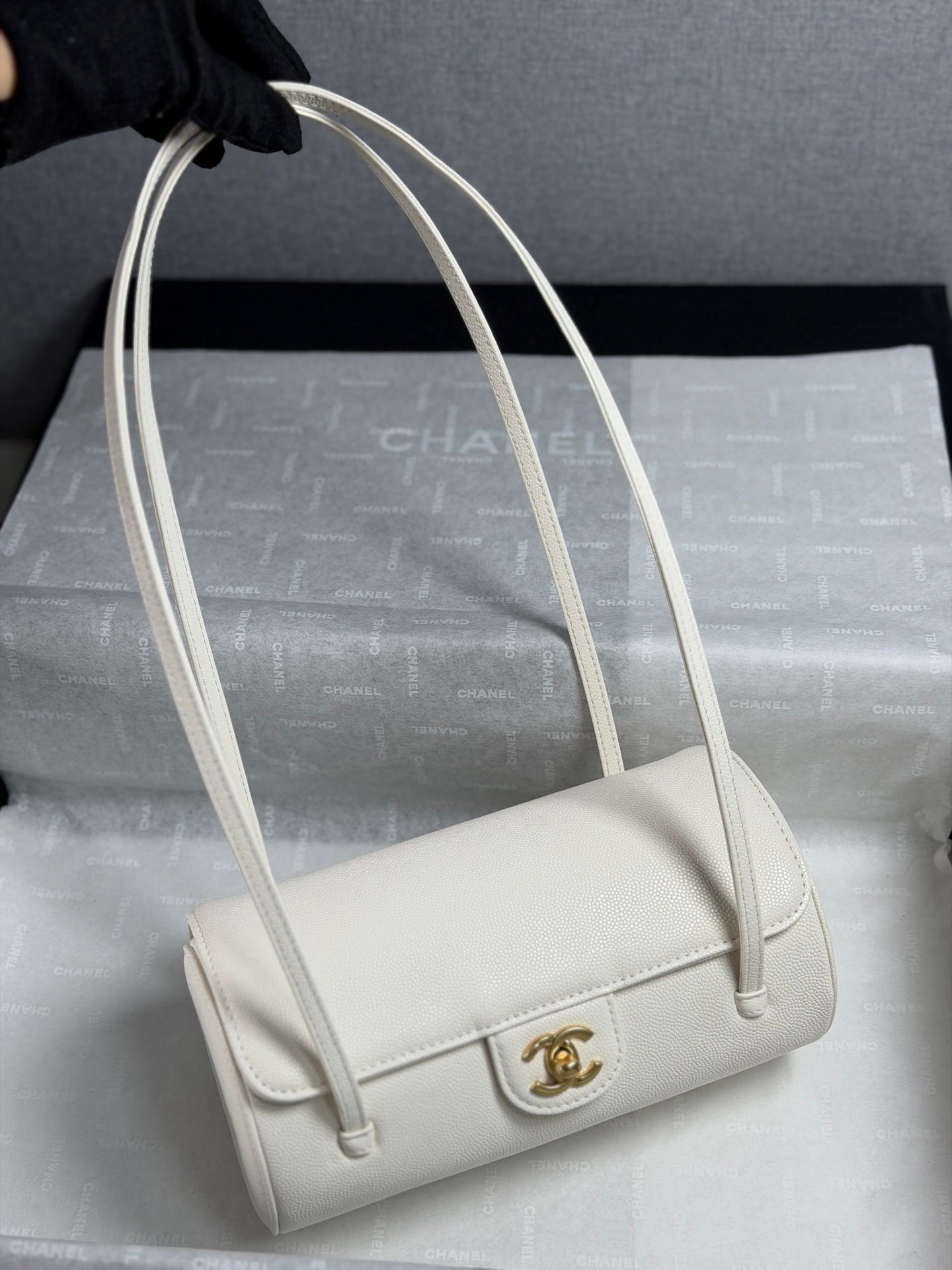 小香家-26P Preppy Coco圓筒包 白色