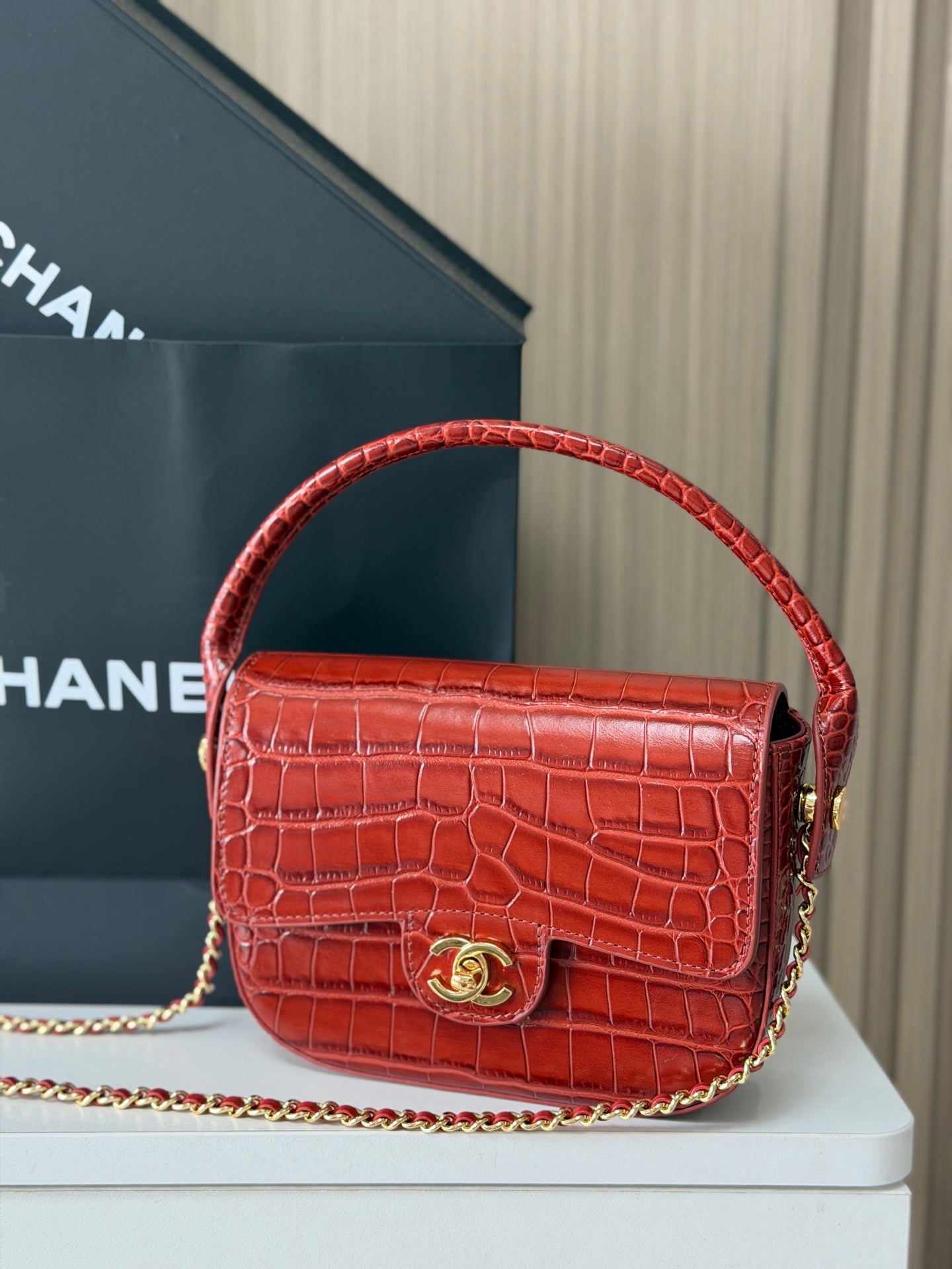 小香家- 26A鱷魚紋手提豆腐包 紅色