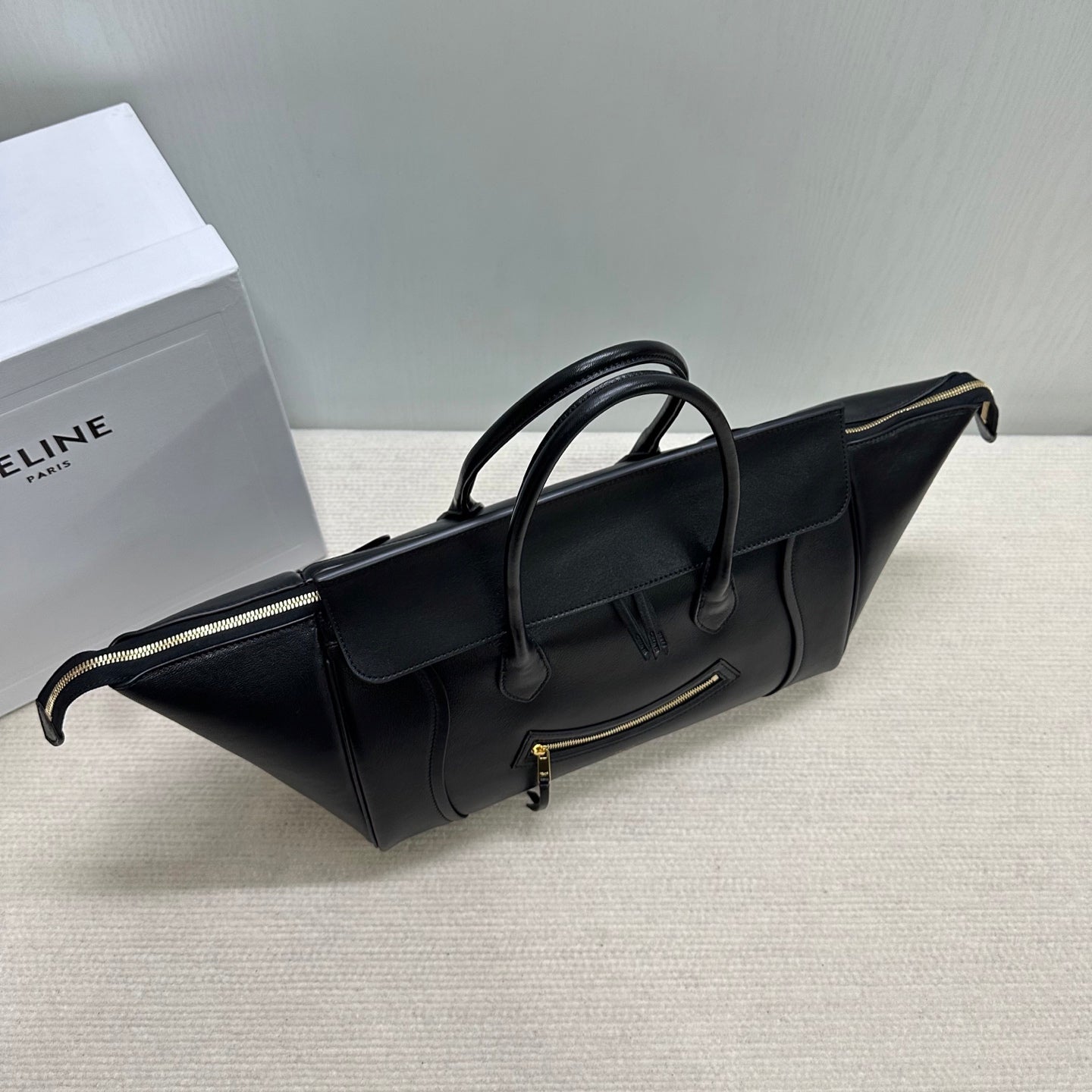 賽C家-NEW LUGGAGE 新版 笑臉包 黑色
