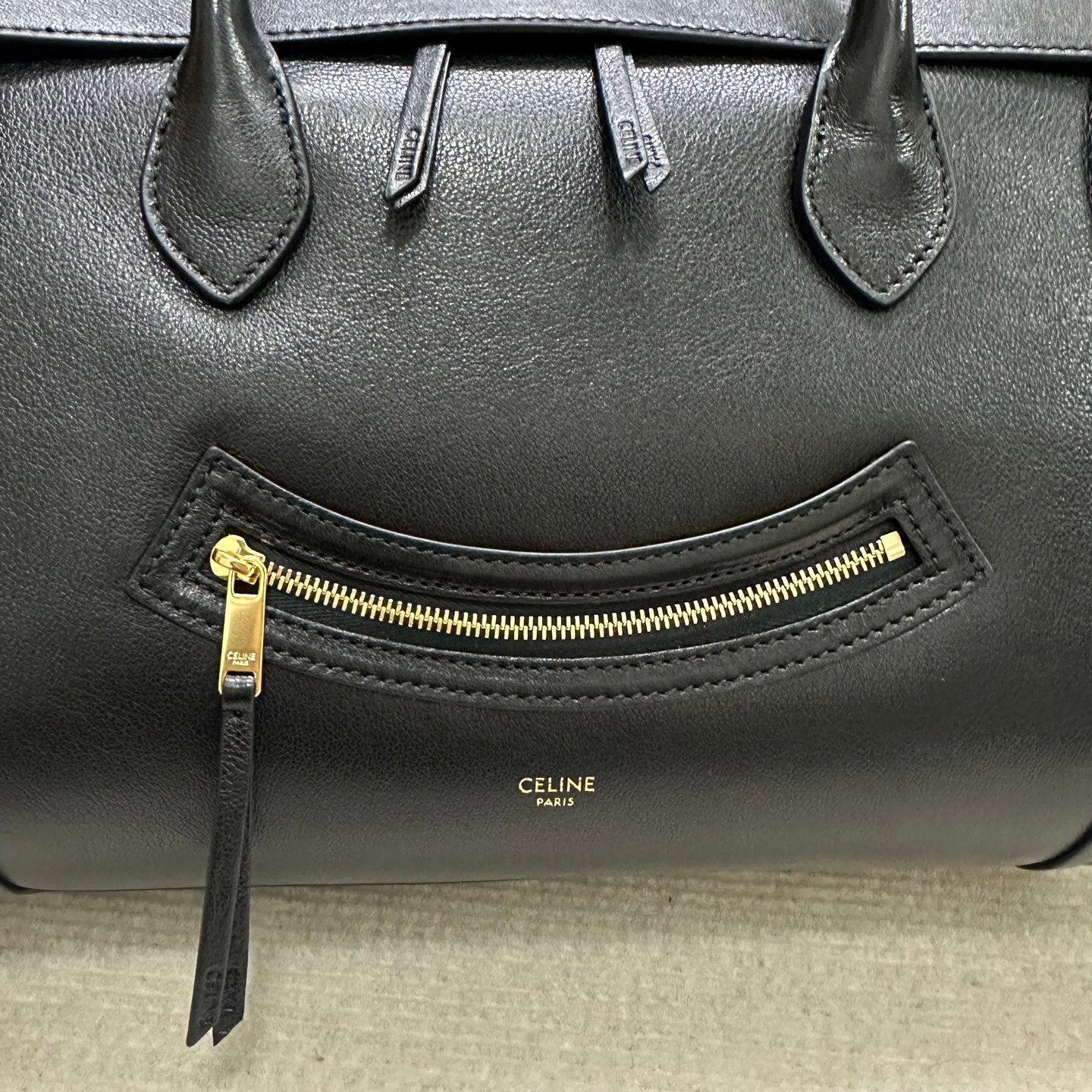 賽C家-NEW LUGGAGE 新版 笑臉包 黑色