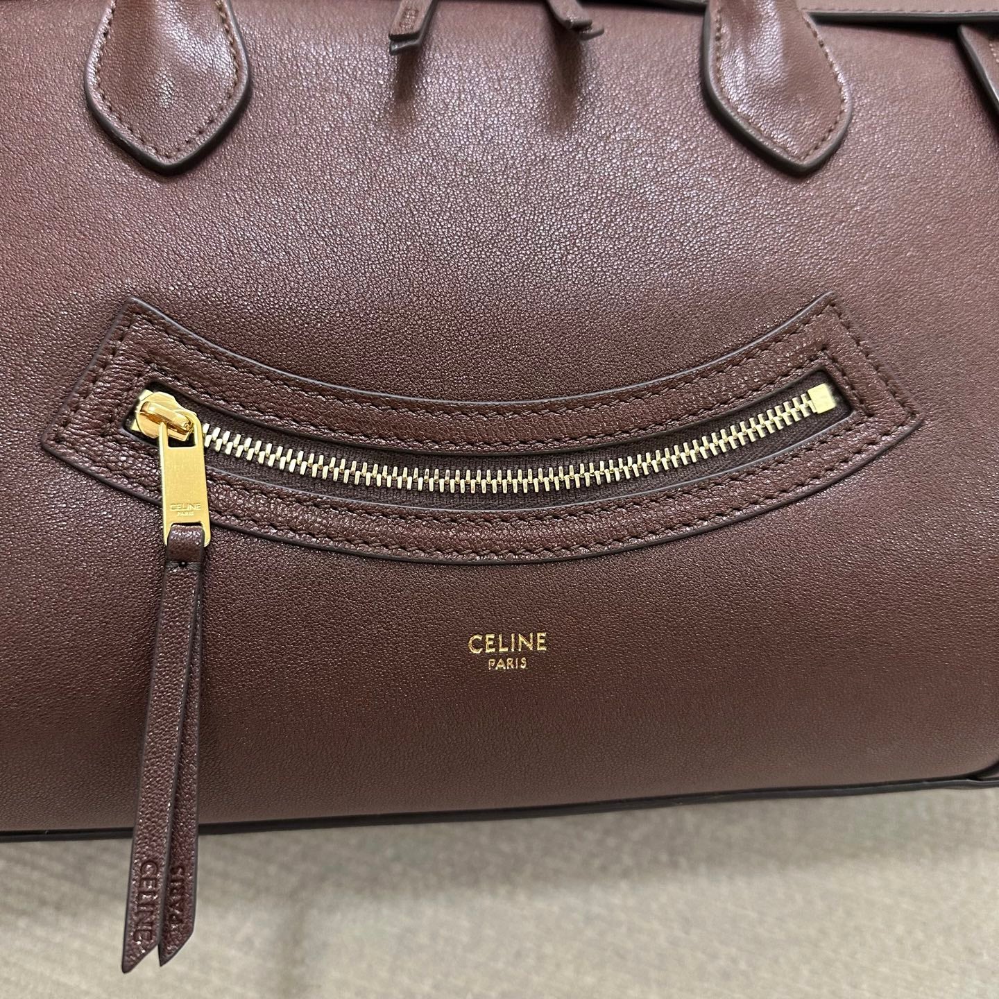 賽C家-NEW LUGGAGE 新版 笑臉包 深棕色
