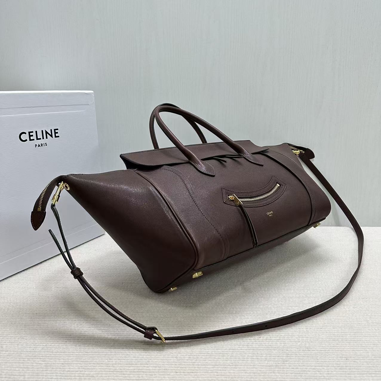賽C家-NEW LUGGAGE 新版 笑臉包 深棕色