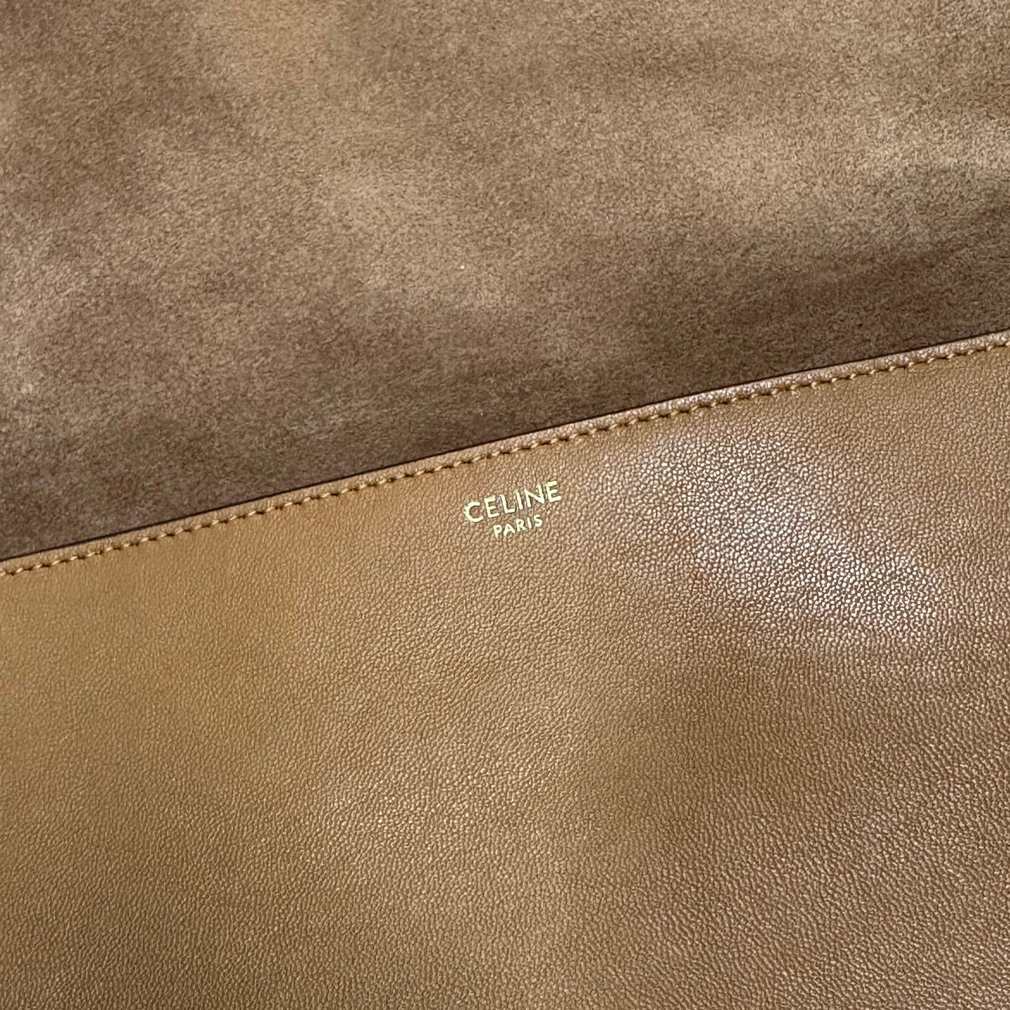 賽C家-2026春夏的新款 Soft Triomphe Besace 小羊皮 棕色