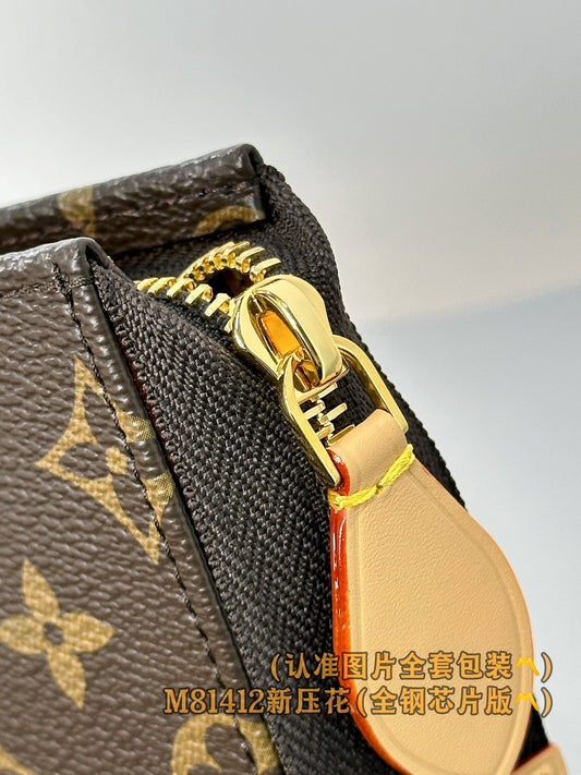 路L家-M81412 Toiletry Pouch On Chain-子母包