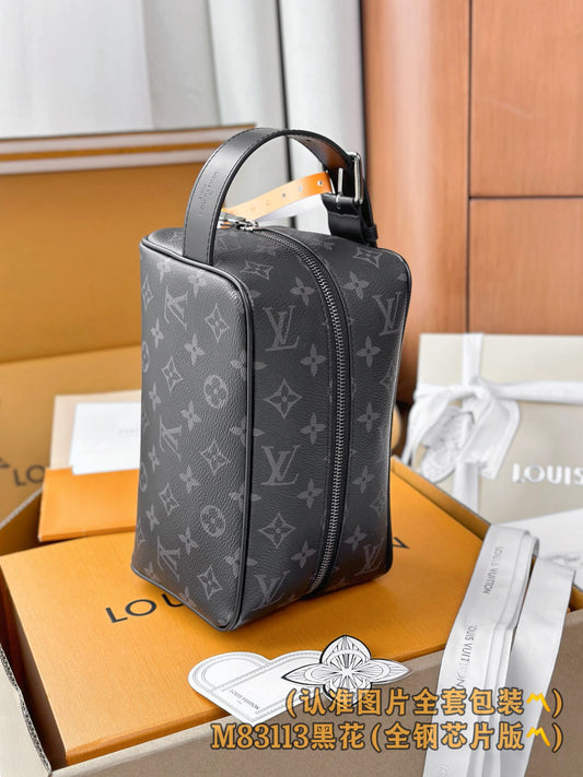 路L家-M83113 LOCKER DOPP KIT盥洗包-黑色老花