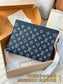 路L家-M61692 Pochette To-Go中型手袋-雅藍色