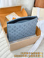 路L家-M61692 Pochette To-Go中型手袋-冰藍色
