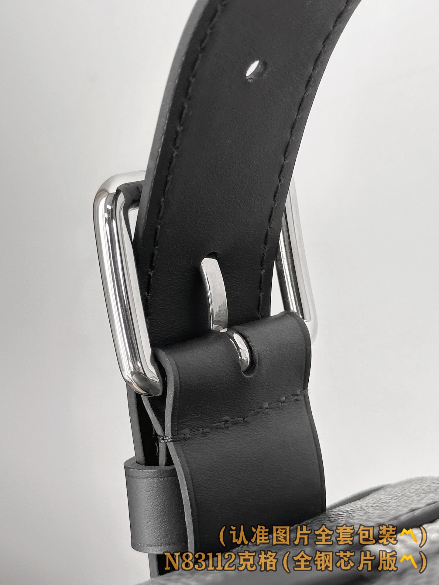 路L家-M83112 LOCKER DOPP KIT盥洗包-黑格款