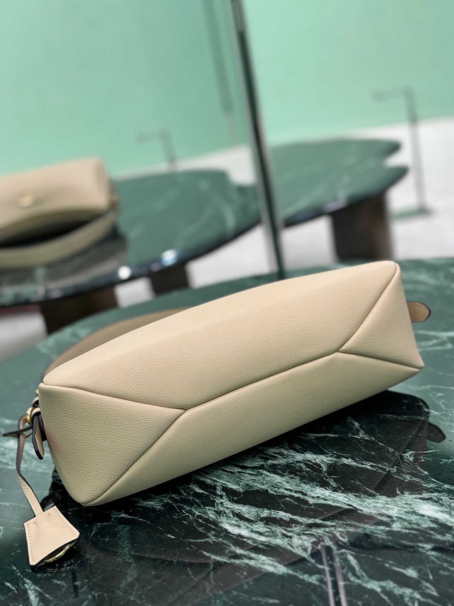 普P家-Aimee 腋下包 小號 杏色