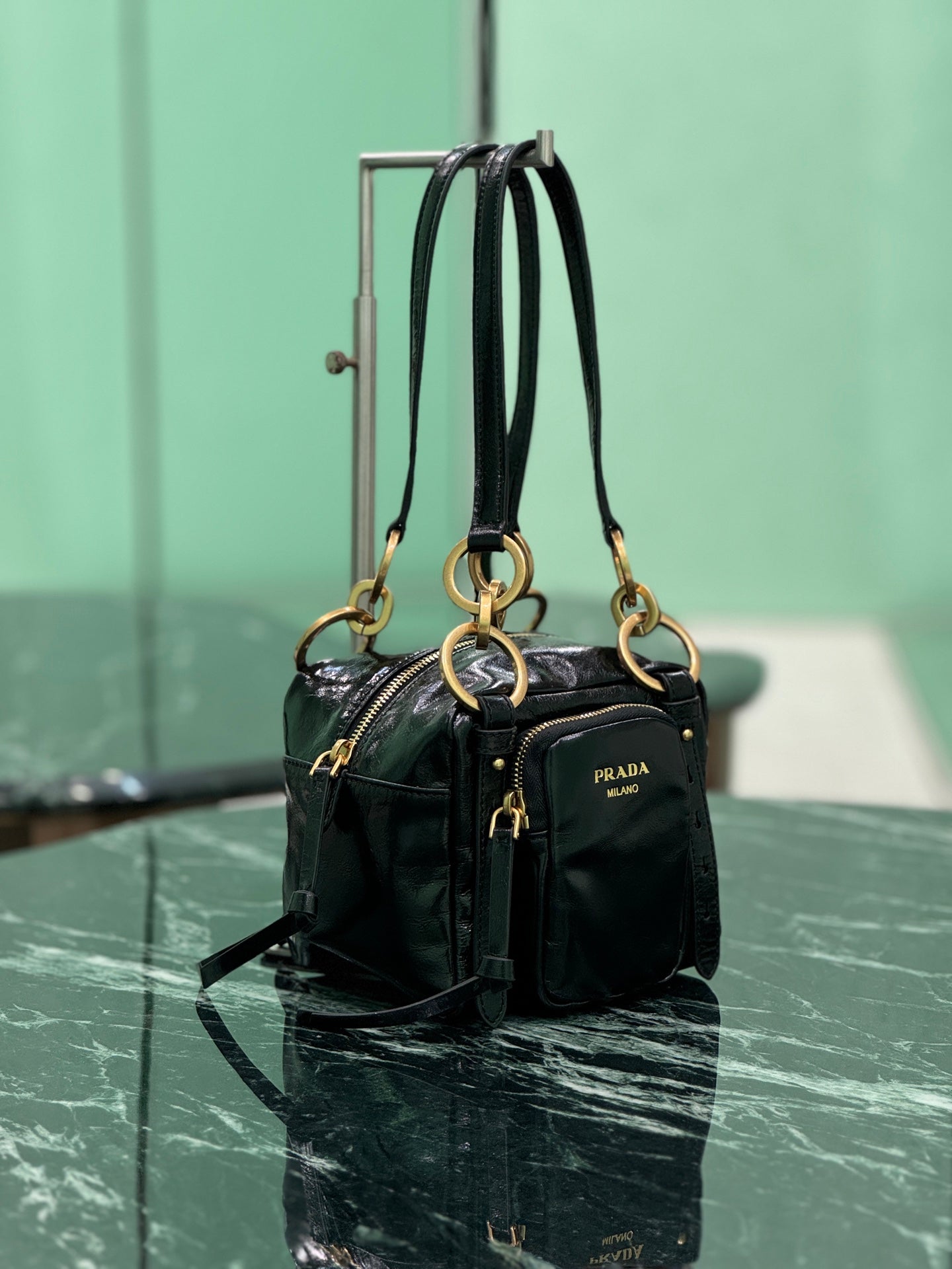 普P家-1BB137 Soft Lux立方體手袋 小號 黑色