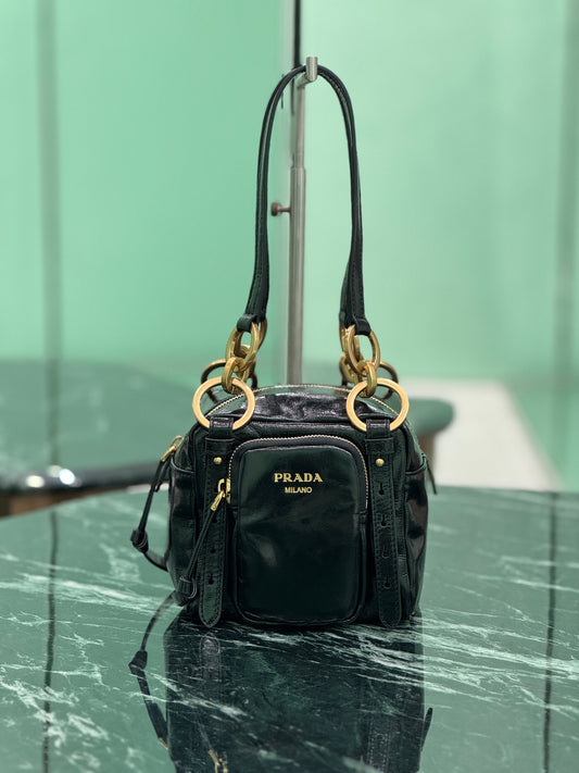 普P家-1BB137 Soft Lux立方體手袋 小號 黑色