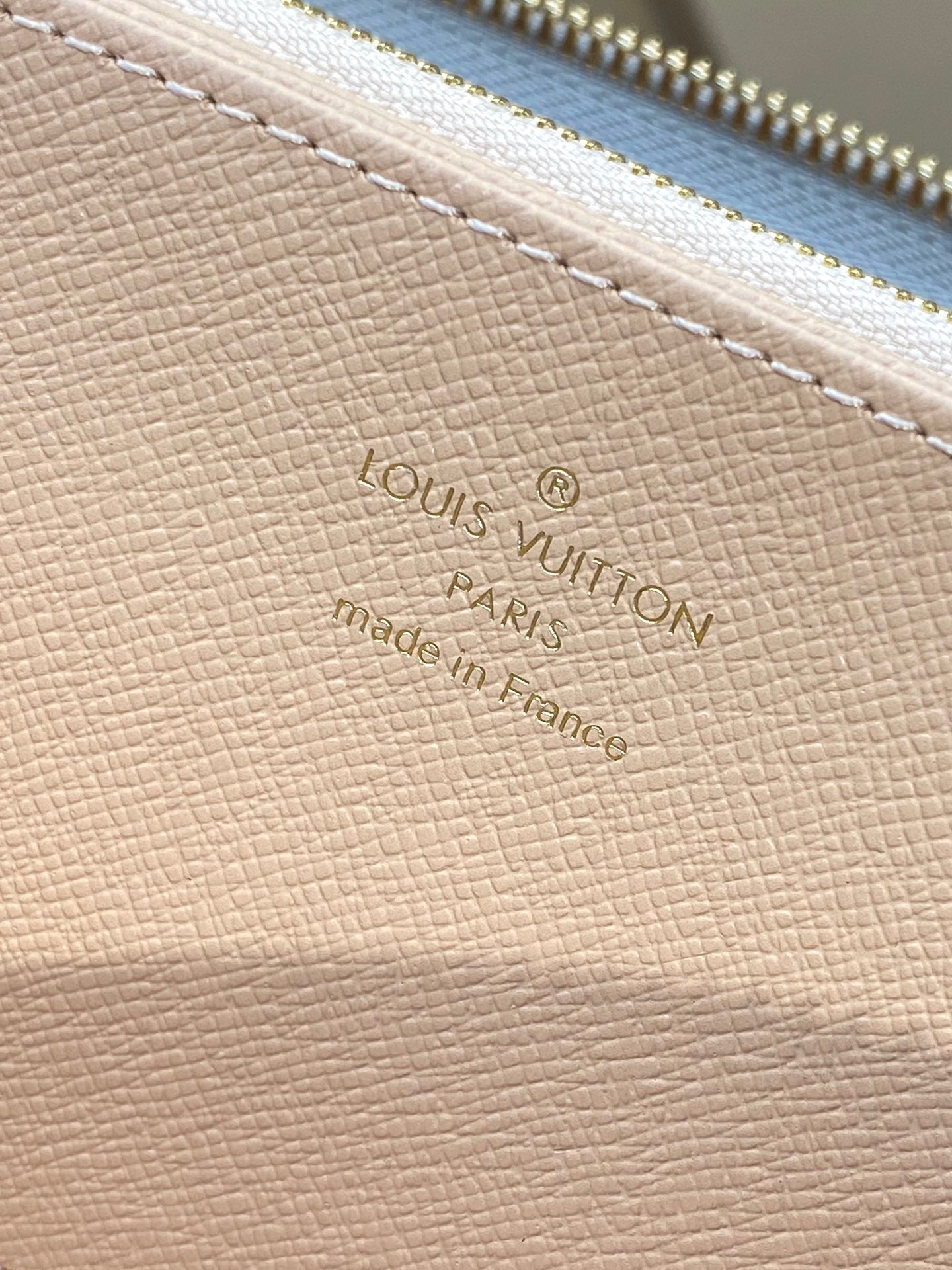 路L家-M60017 Zippy大號錢夾包-渲染花