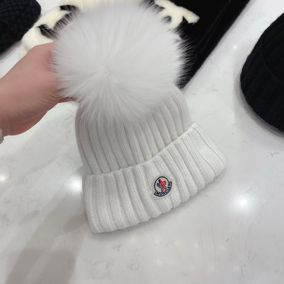 Moncler-狐狸毛球 針織兔羊毛毛線帽