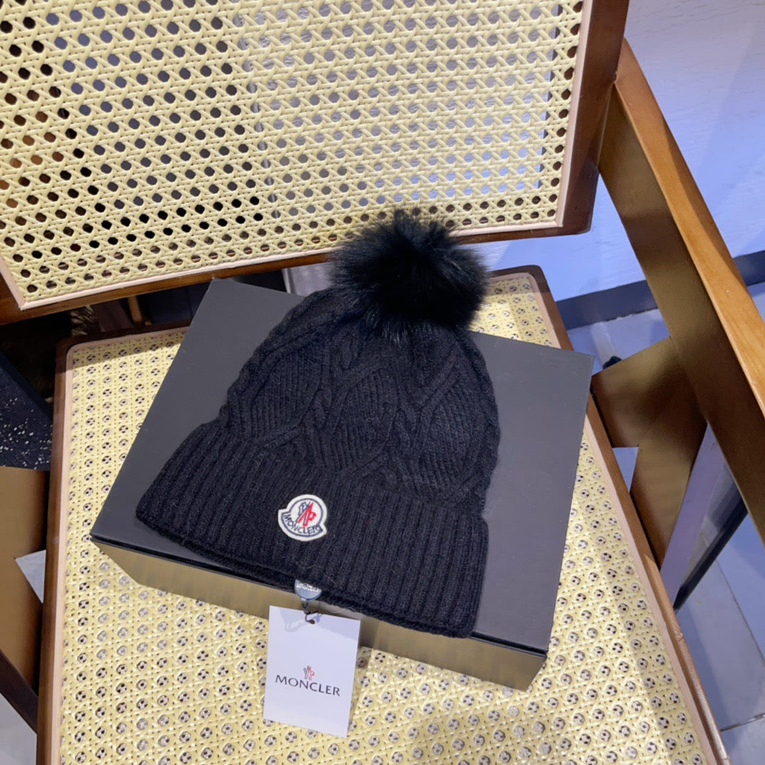 Moncler-狐狸毛球 針織兔羊毛毛線帽
