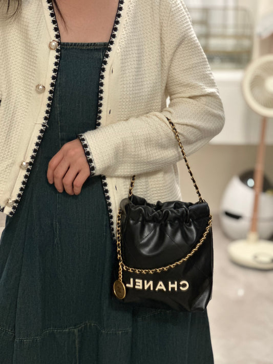 小香家- mini 22bag 24c黑色金色鏈條