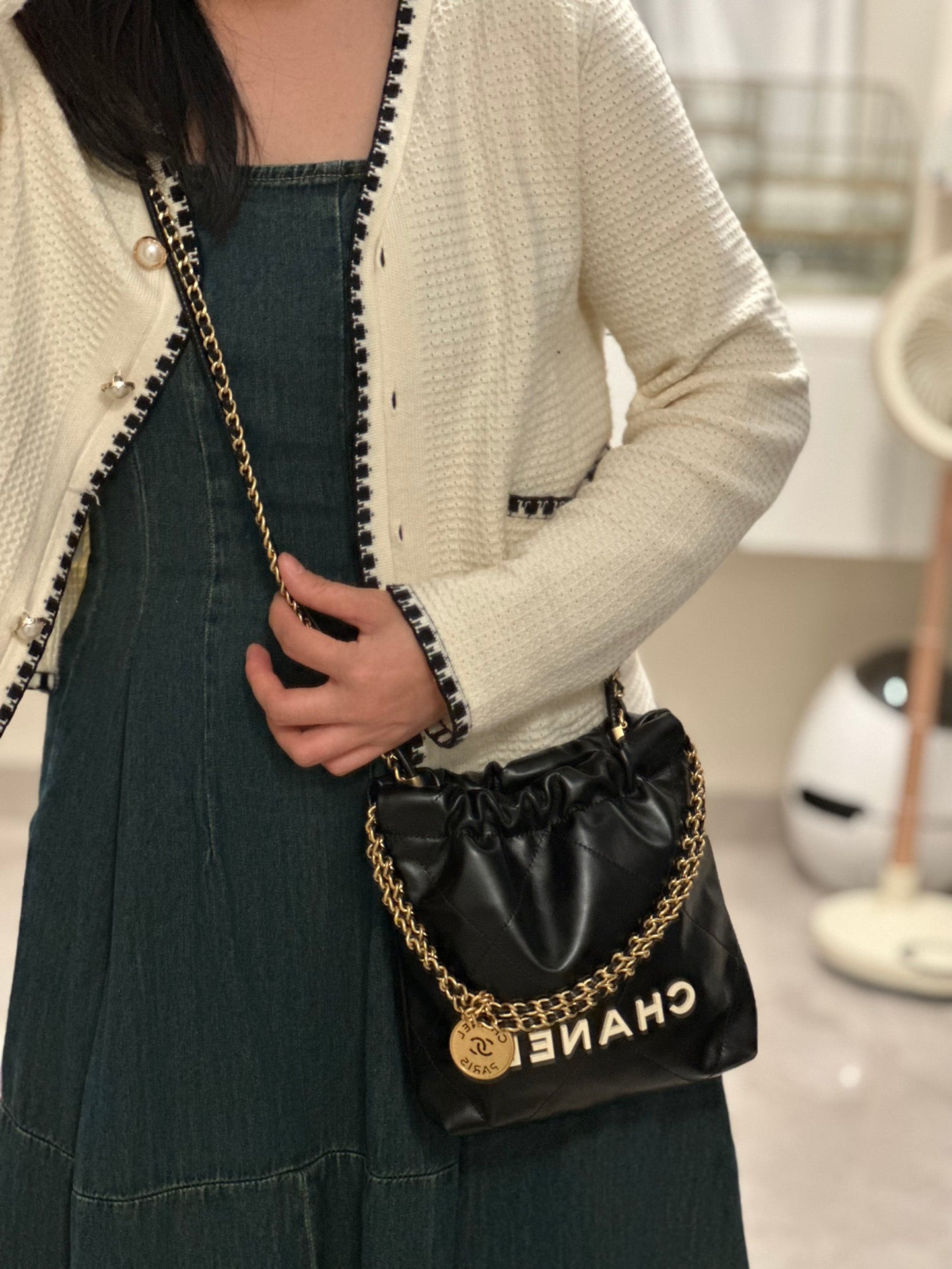 小香家- mini 22bag 24c黑色金色鏈條