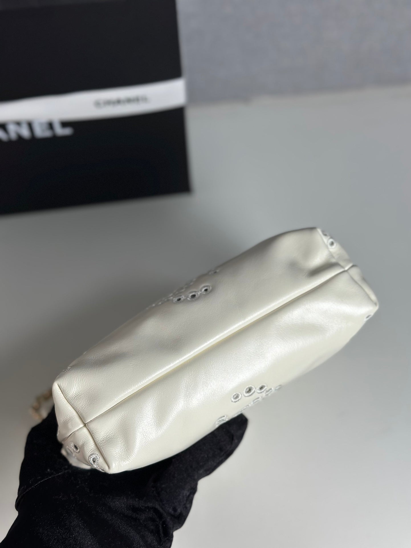 小香家- mini 22bag 25s鏤空系列 白色