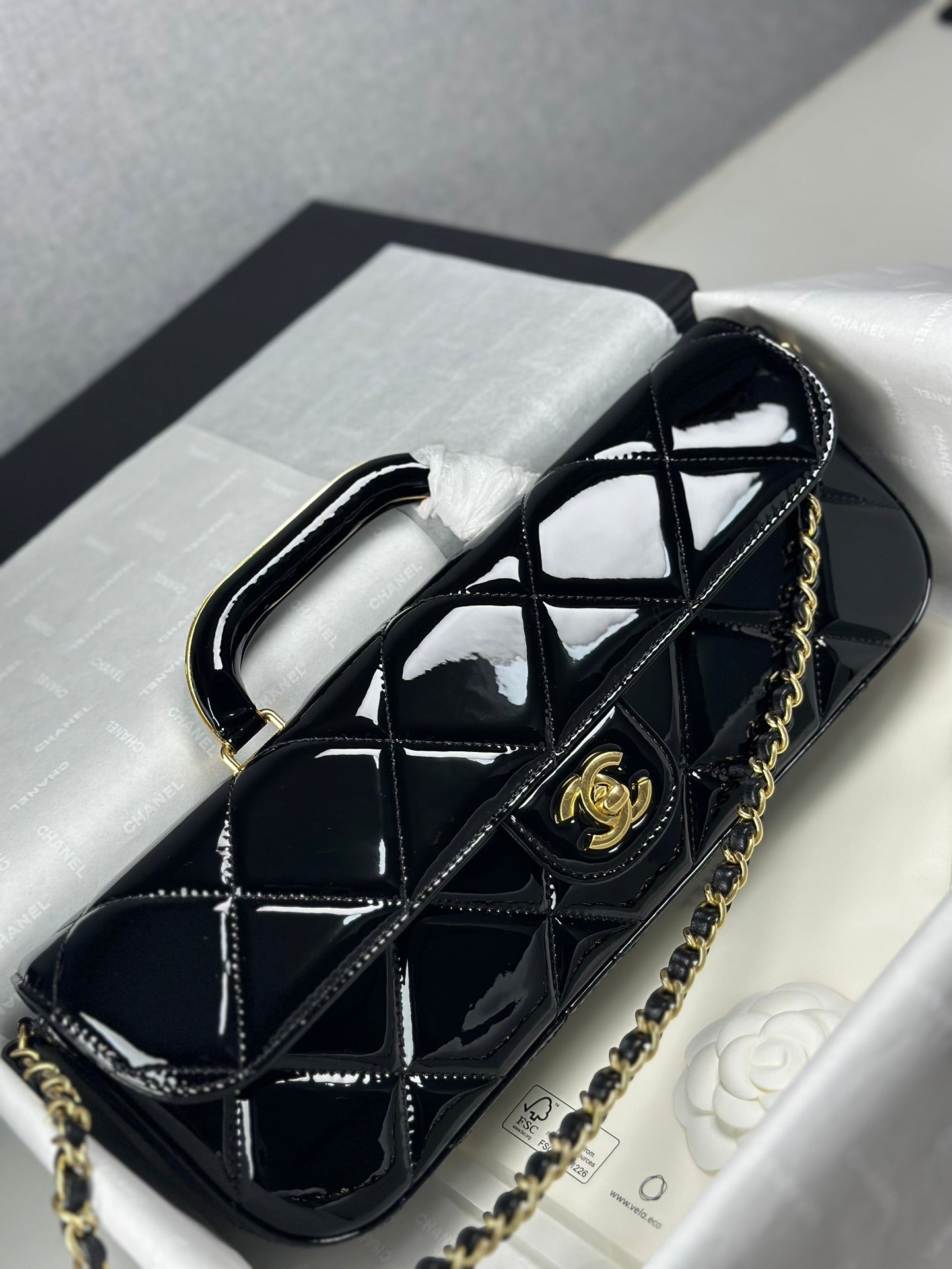 小香家-25k秀場款 黑色漆皮手柄法棍包