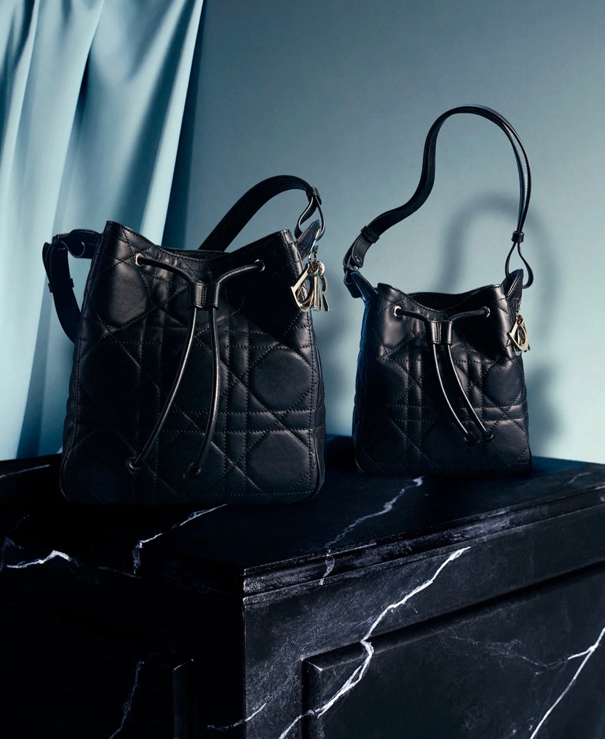 迪D家-Motion 水桶包 小號 黑色