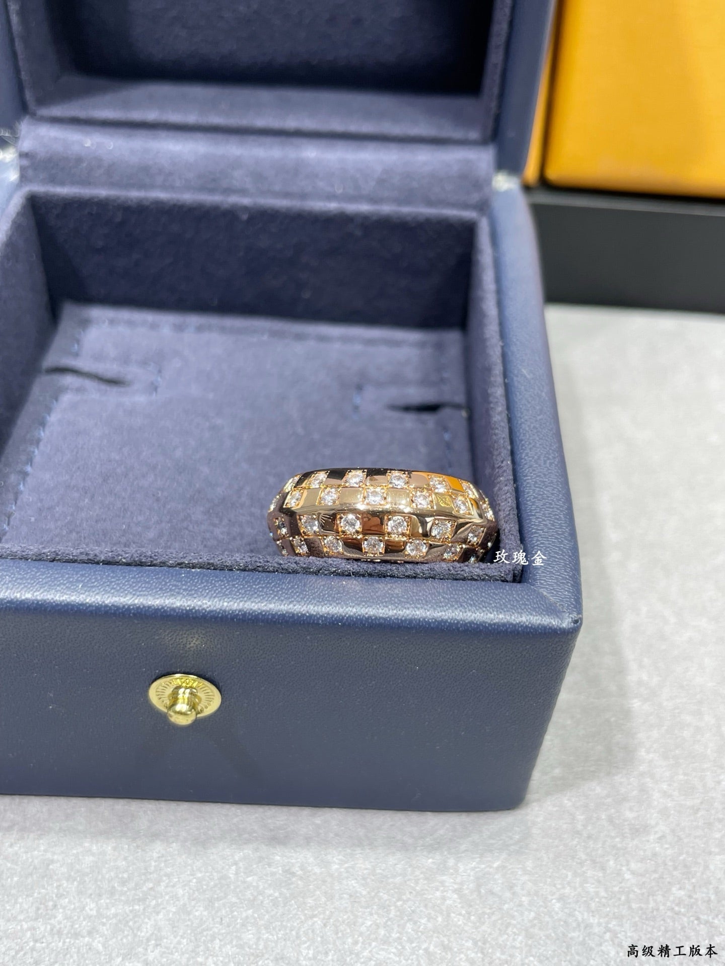 路L家-26寬版棋盤格戒指