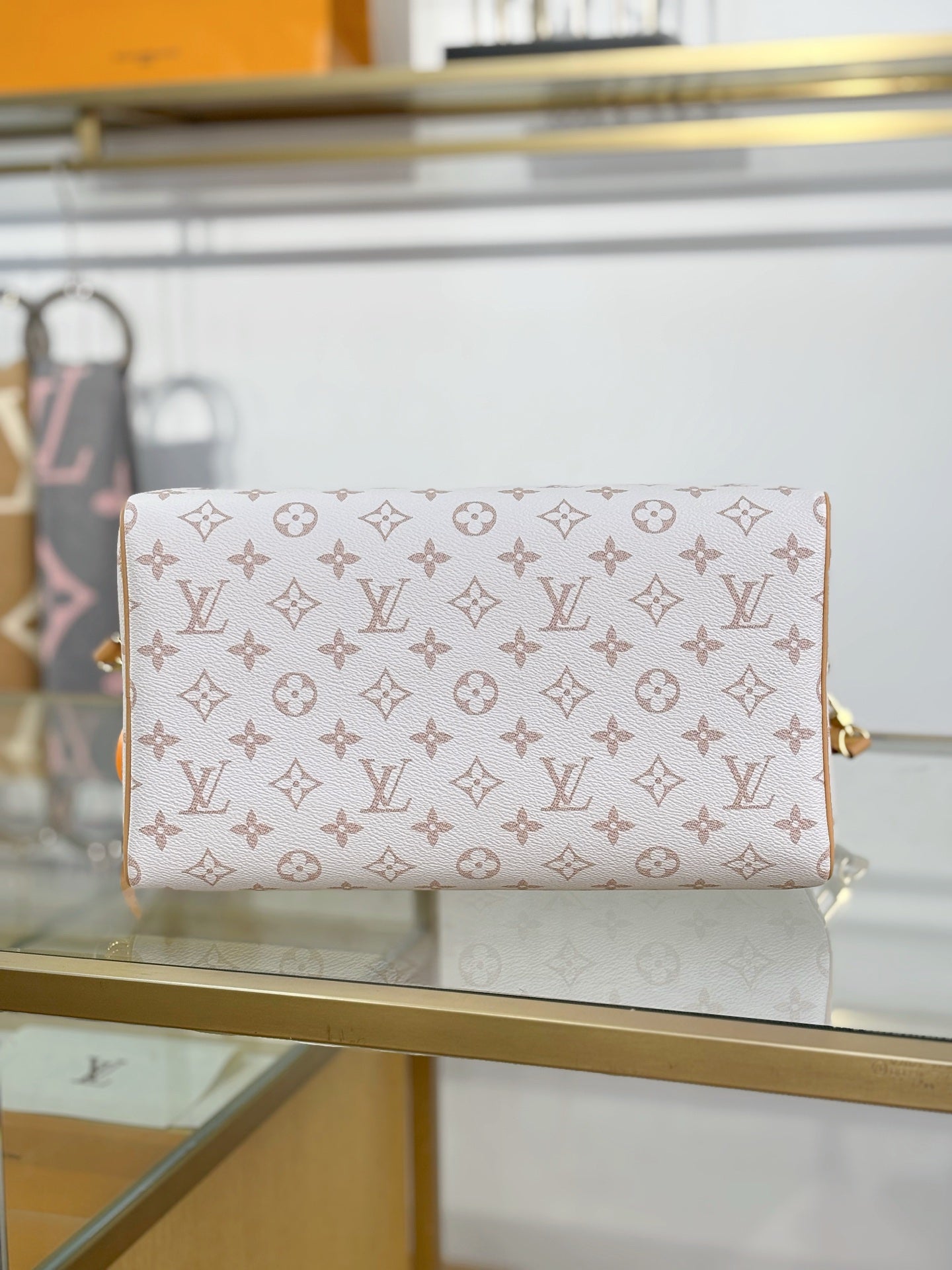 路L家-M15108 SPEEDY SOFT 30 LUCKY手袋-白花