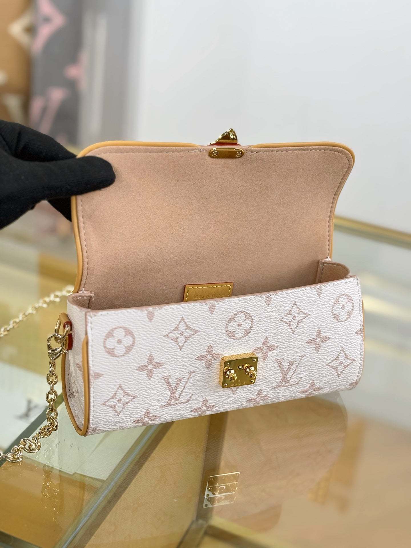 路L家-M26583 POCHETTE CAMILLE手袋-白花