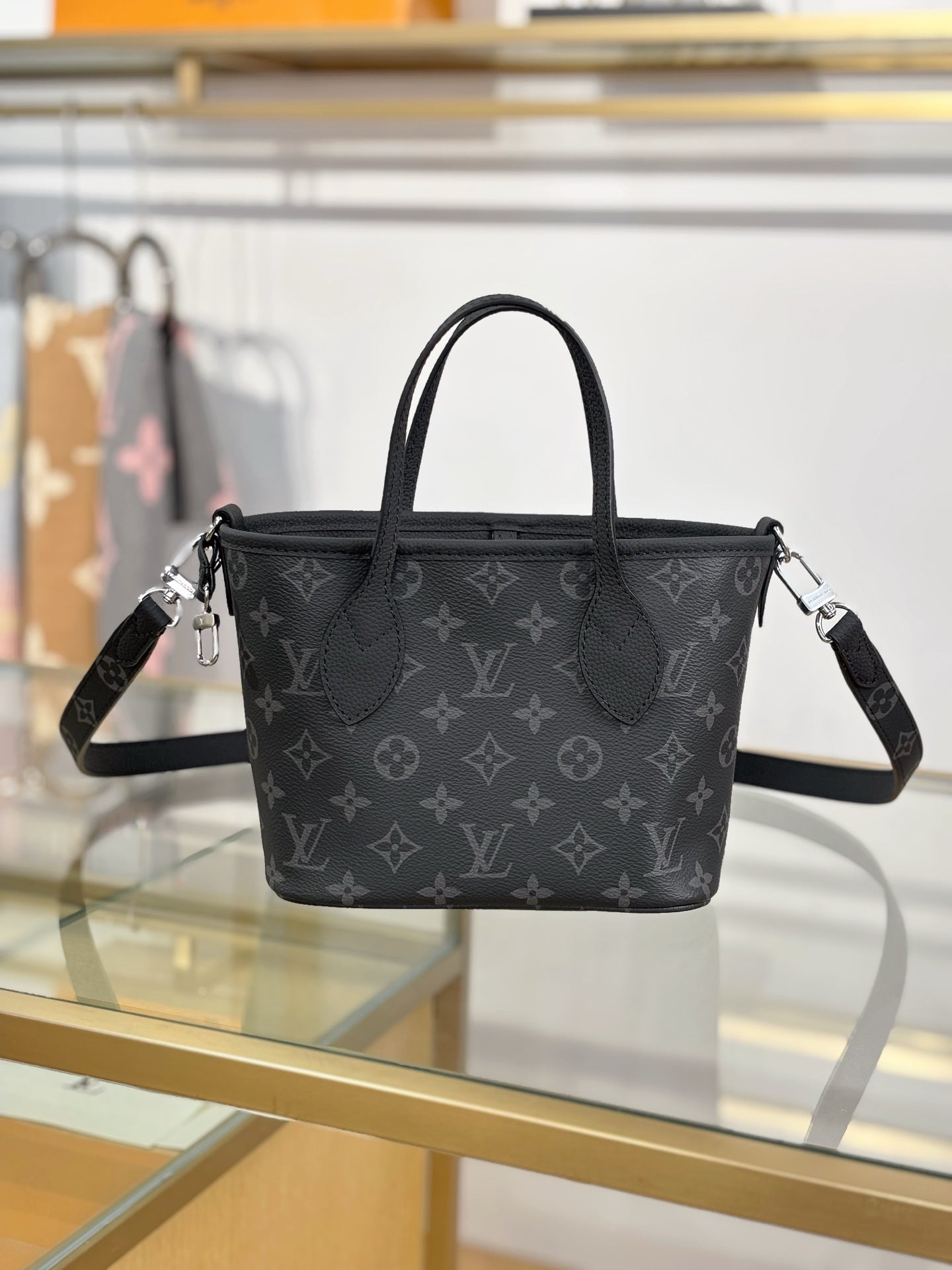 路L家-M15210 NEVERFULL INSIDE OUT BB手袋-黑花