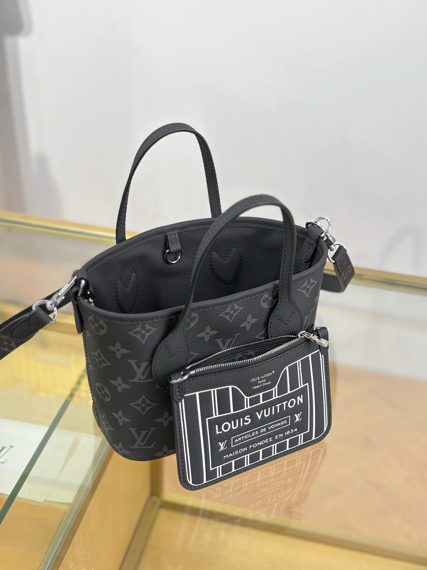 路L家-M15210 NEVERFULL INSIDE OUT BB手袋-黑花