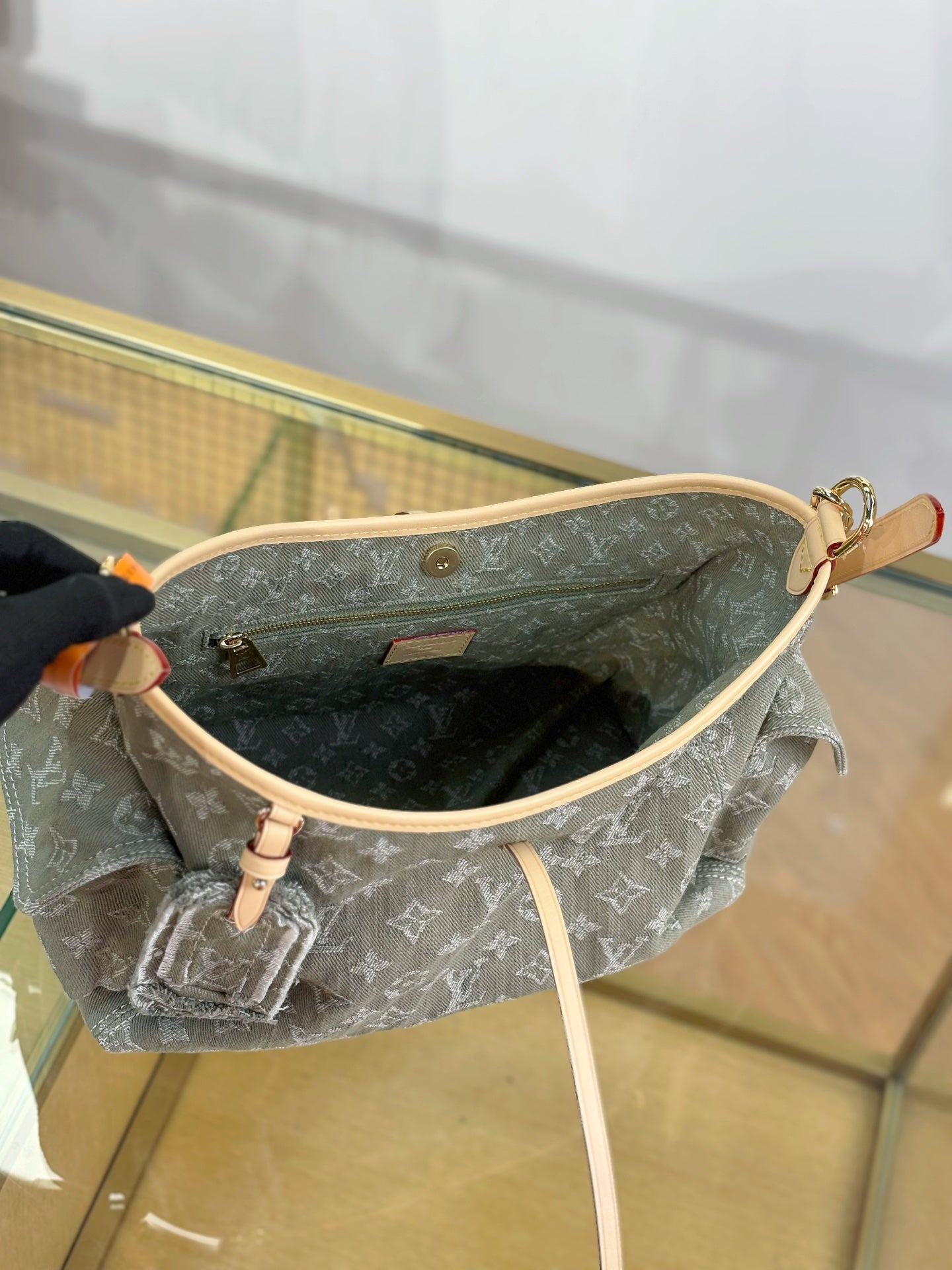路L家-M27623 CARRYALL CARGO 小號 手袋 抹茶綠