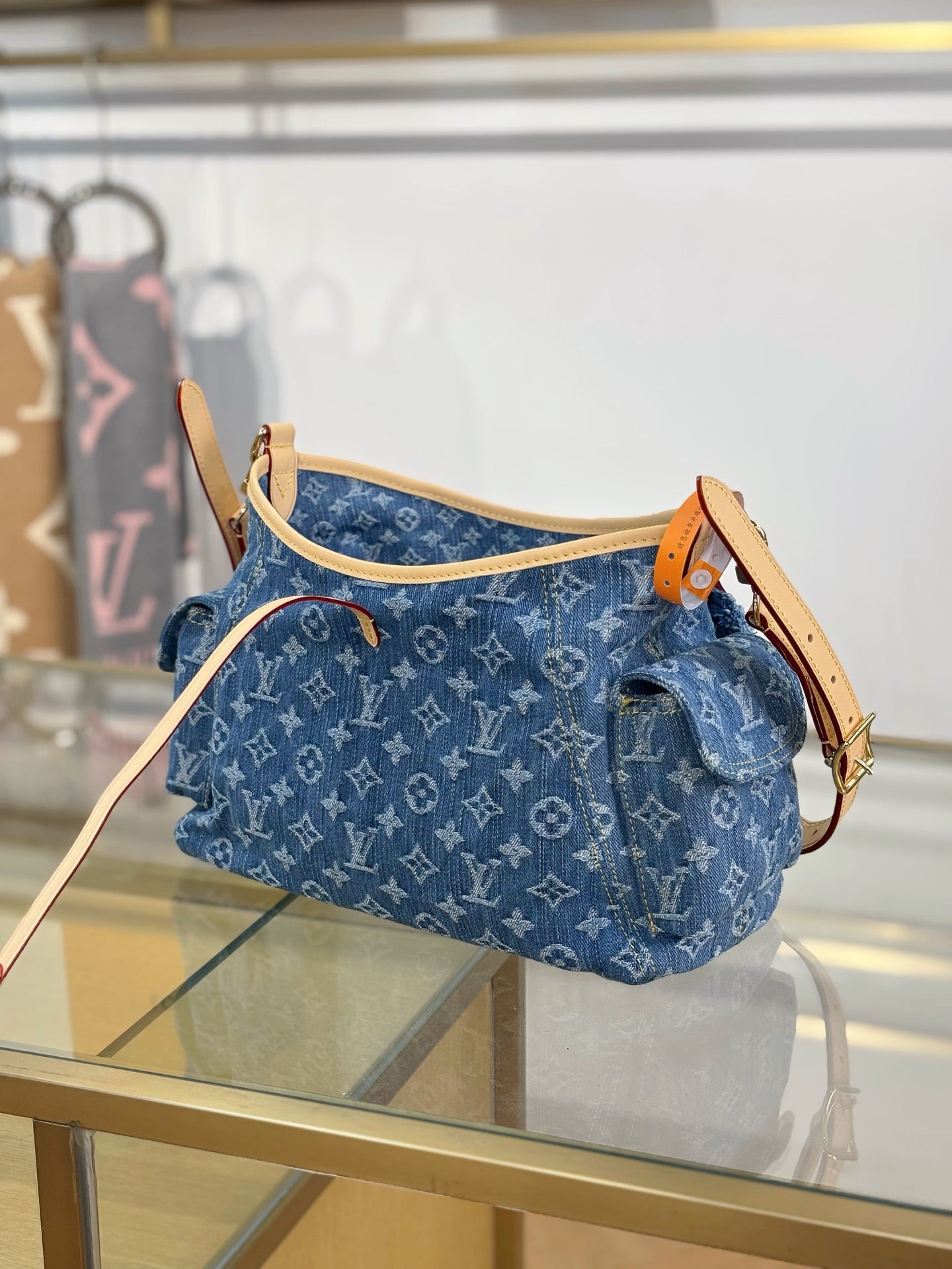 路L家-M28287 CARRYALL CARGO 小號手袋 牛仔藍色