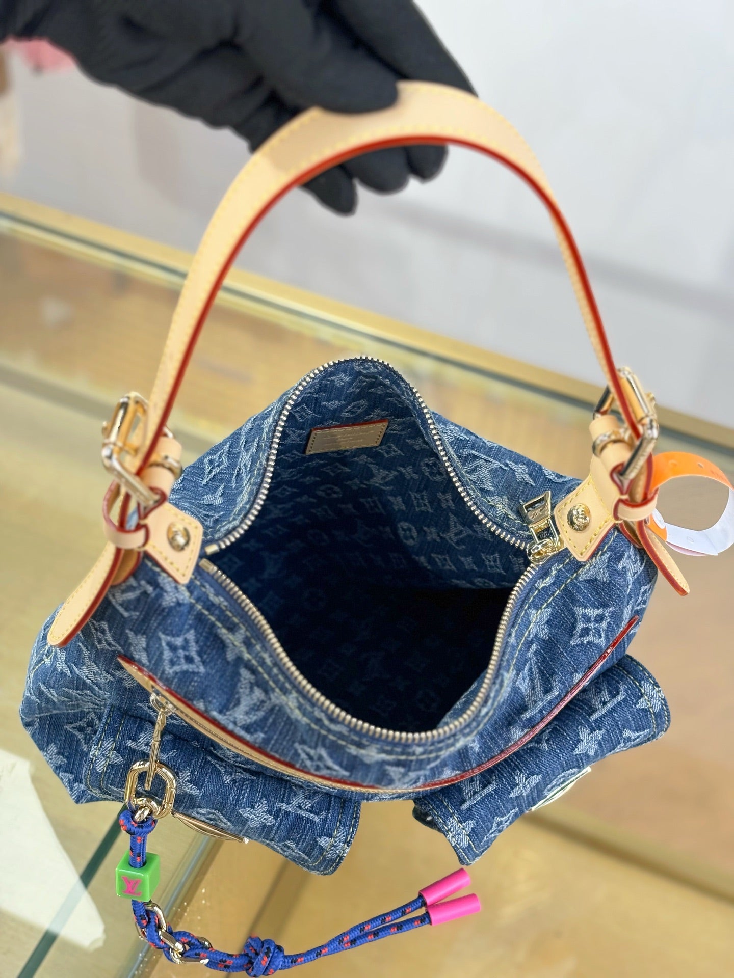 路L家-M27329 BAGGY 手袋 牛仔藍