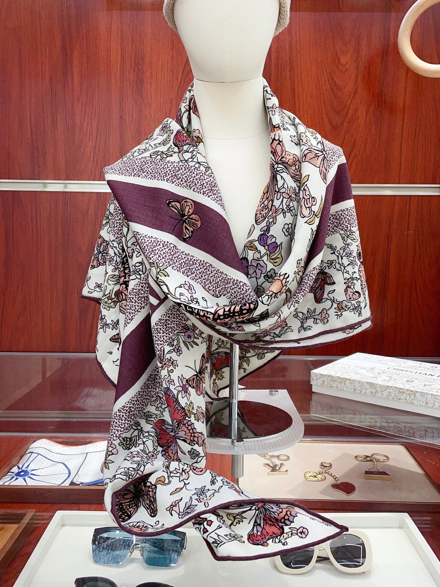 迪D家-雙面同色絲毛 140cm*140cm 70%羊絨+30％真絲