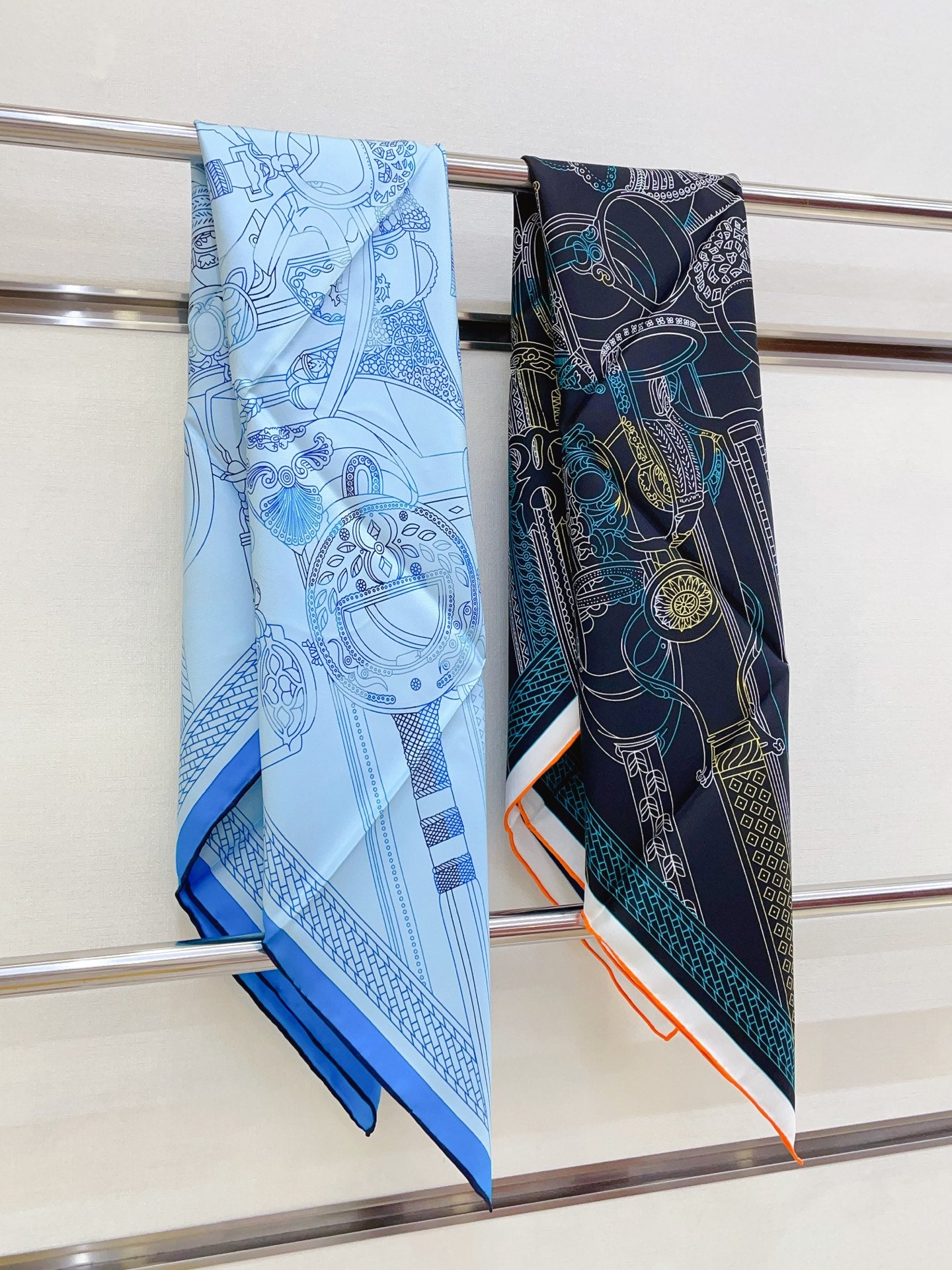 小愛款-18姆米雙面異色 90cm*90cm 斜紋真絲